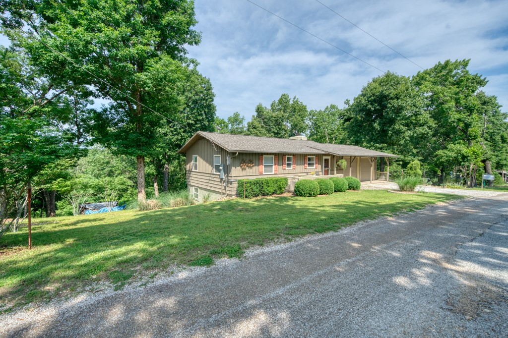 122 Hillcrest Road