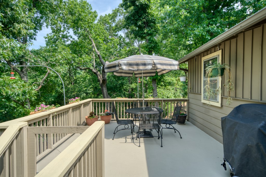 122 Hillcrest Road