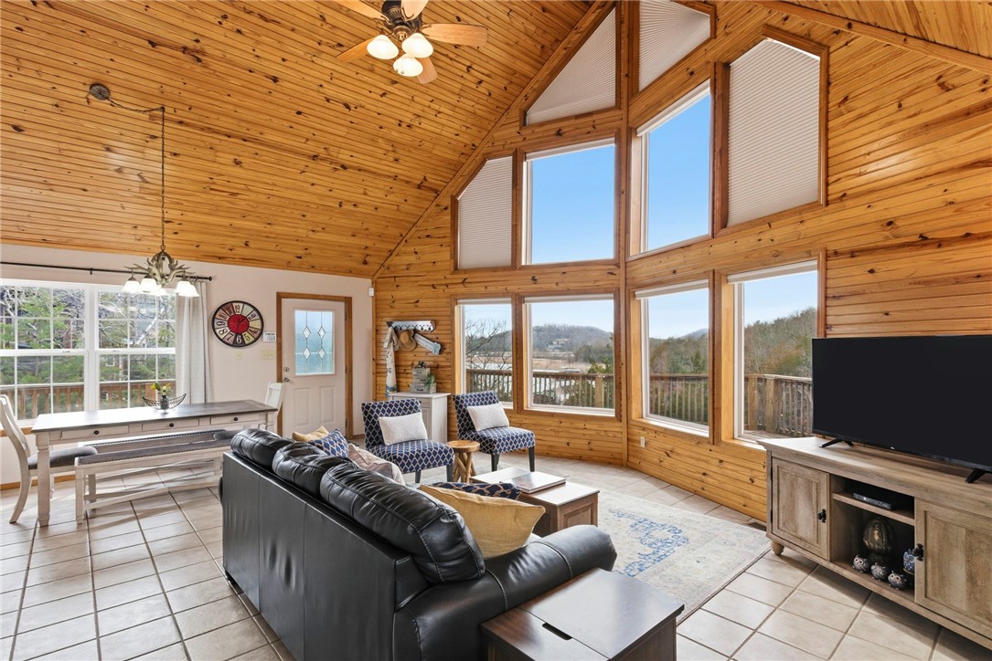 21299 Black Oak Drive