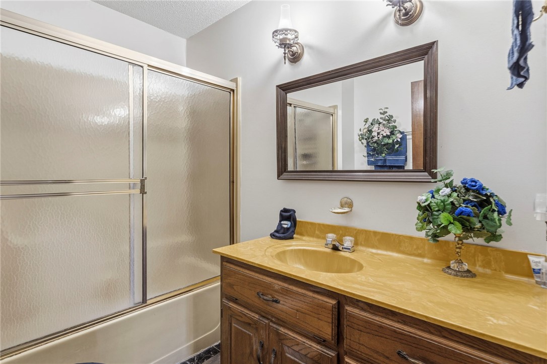 21414 Ridgeview Drive