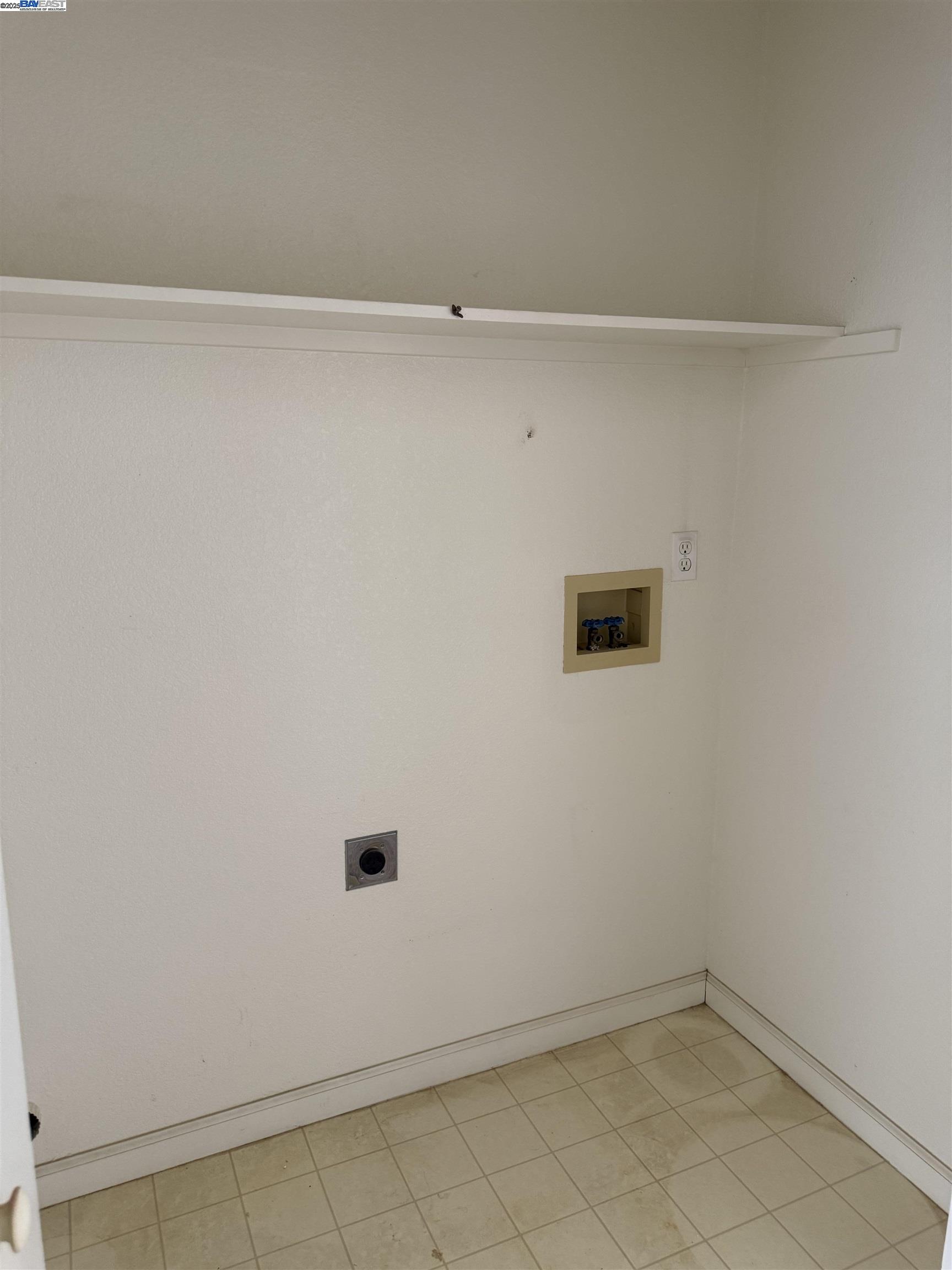 1019 Sparrow Hawk Lane