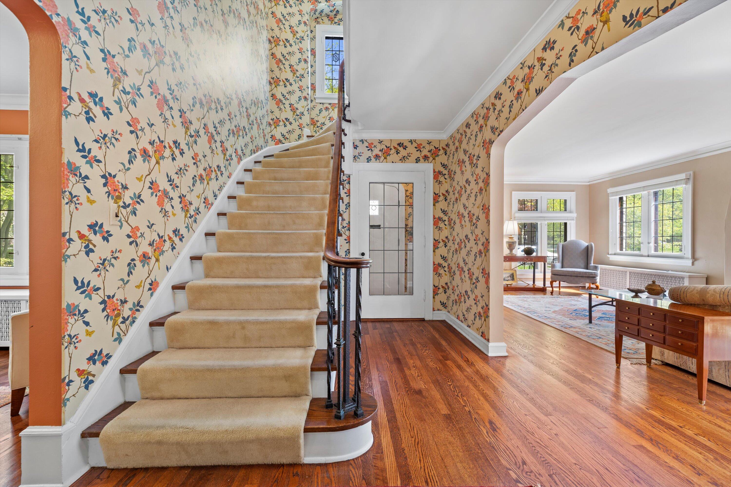 1007 E Lexington Blvd