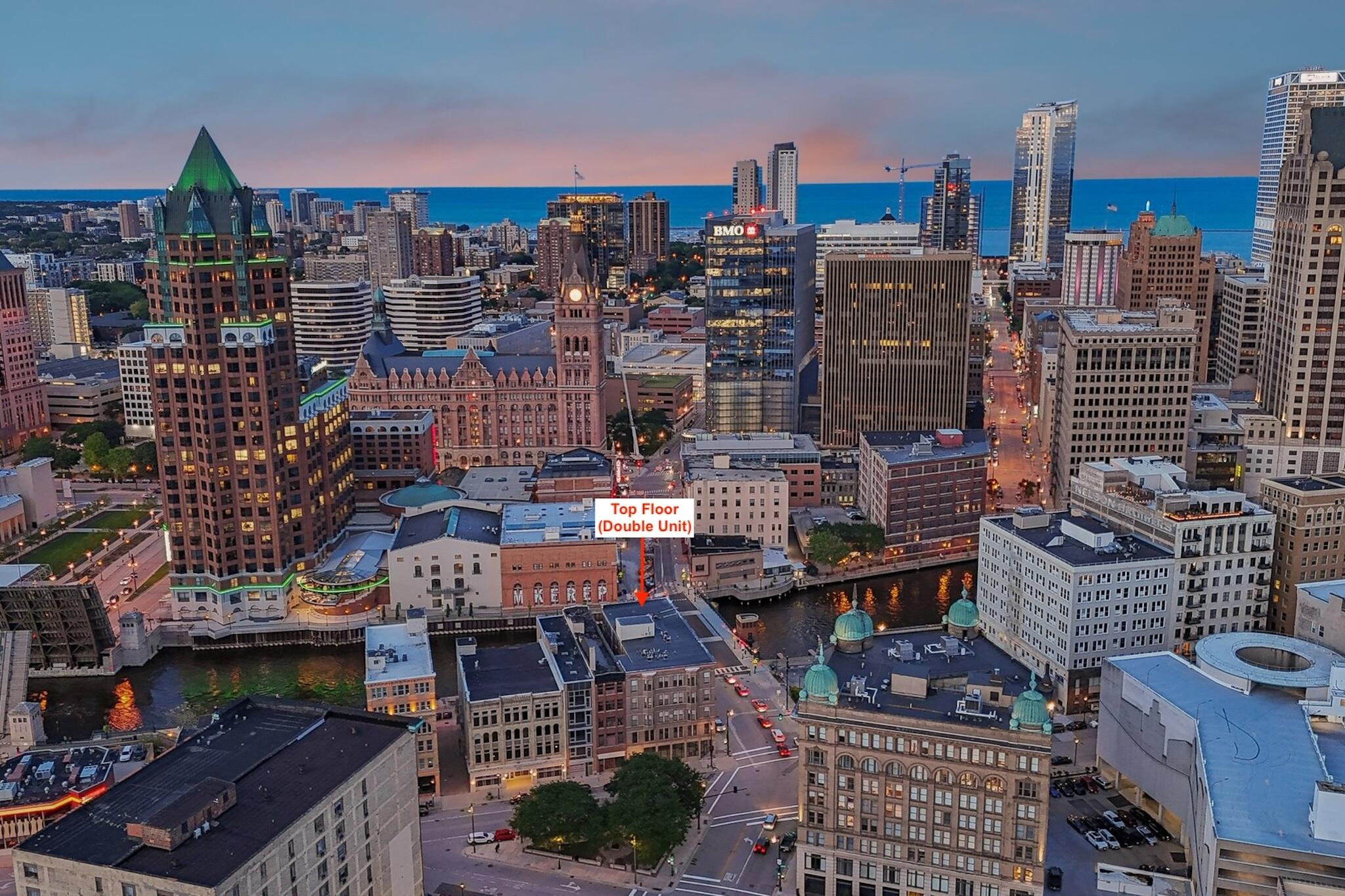 108 W Wells St Unit: 5A