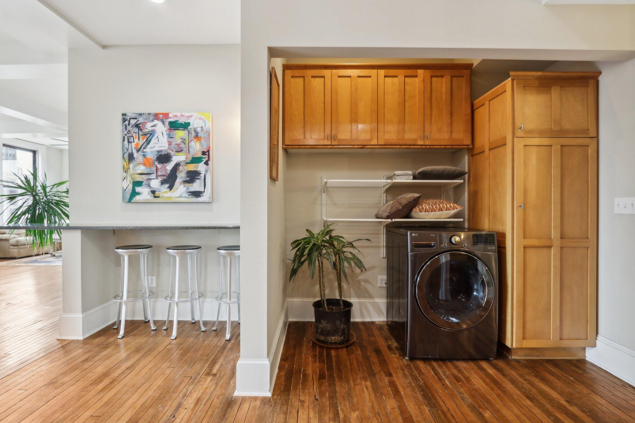 108 W Wells St Unit: 5A