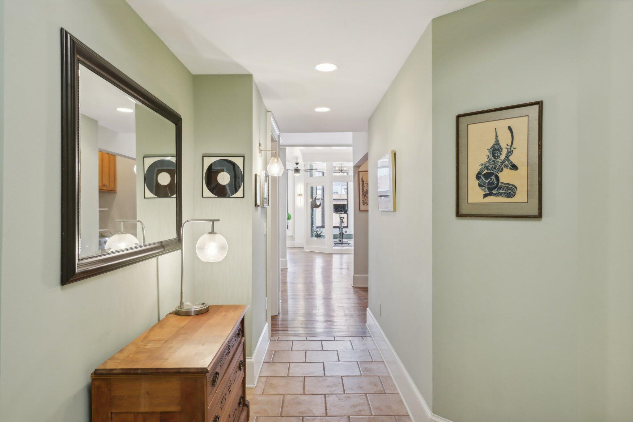 108 W Wells St Unit: 5A