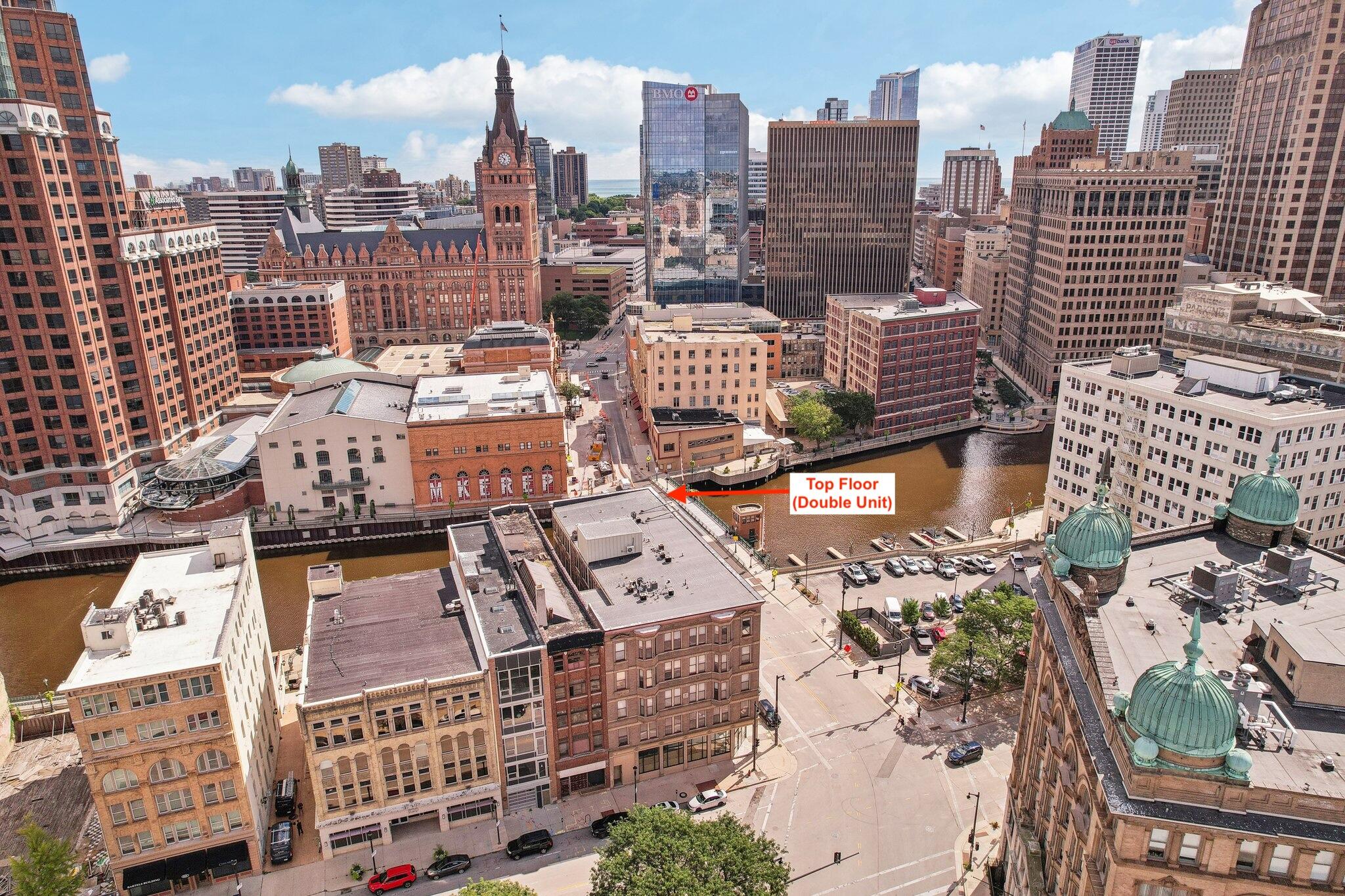 108 W Wells St Unit: 5A