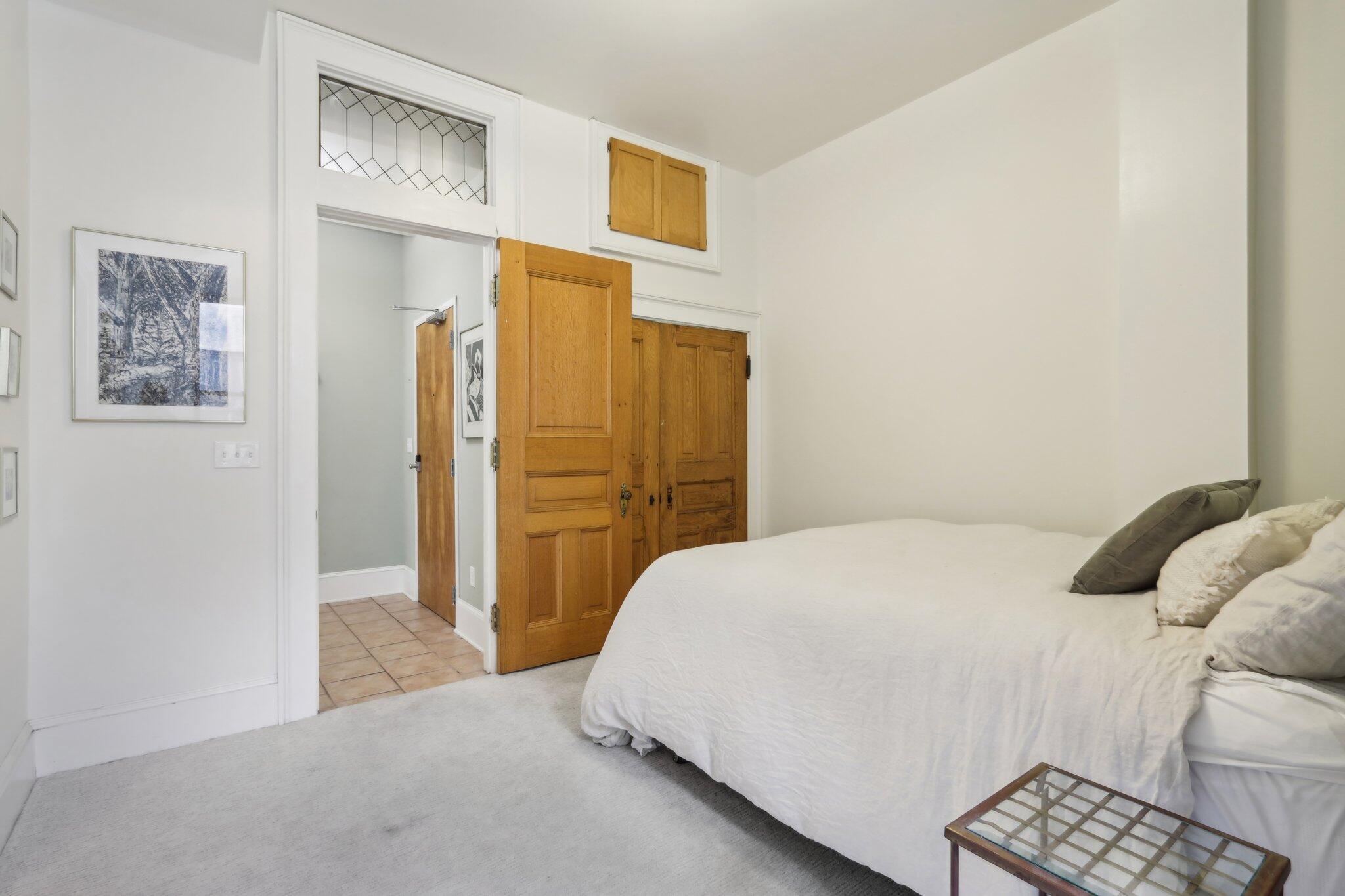 108 W Wells St Unit: 5A