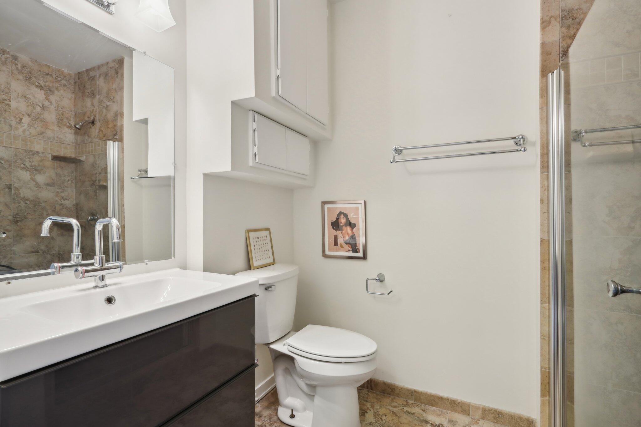 108 W Wells St Unit: 5A