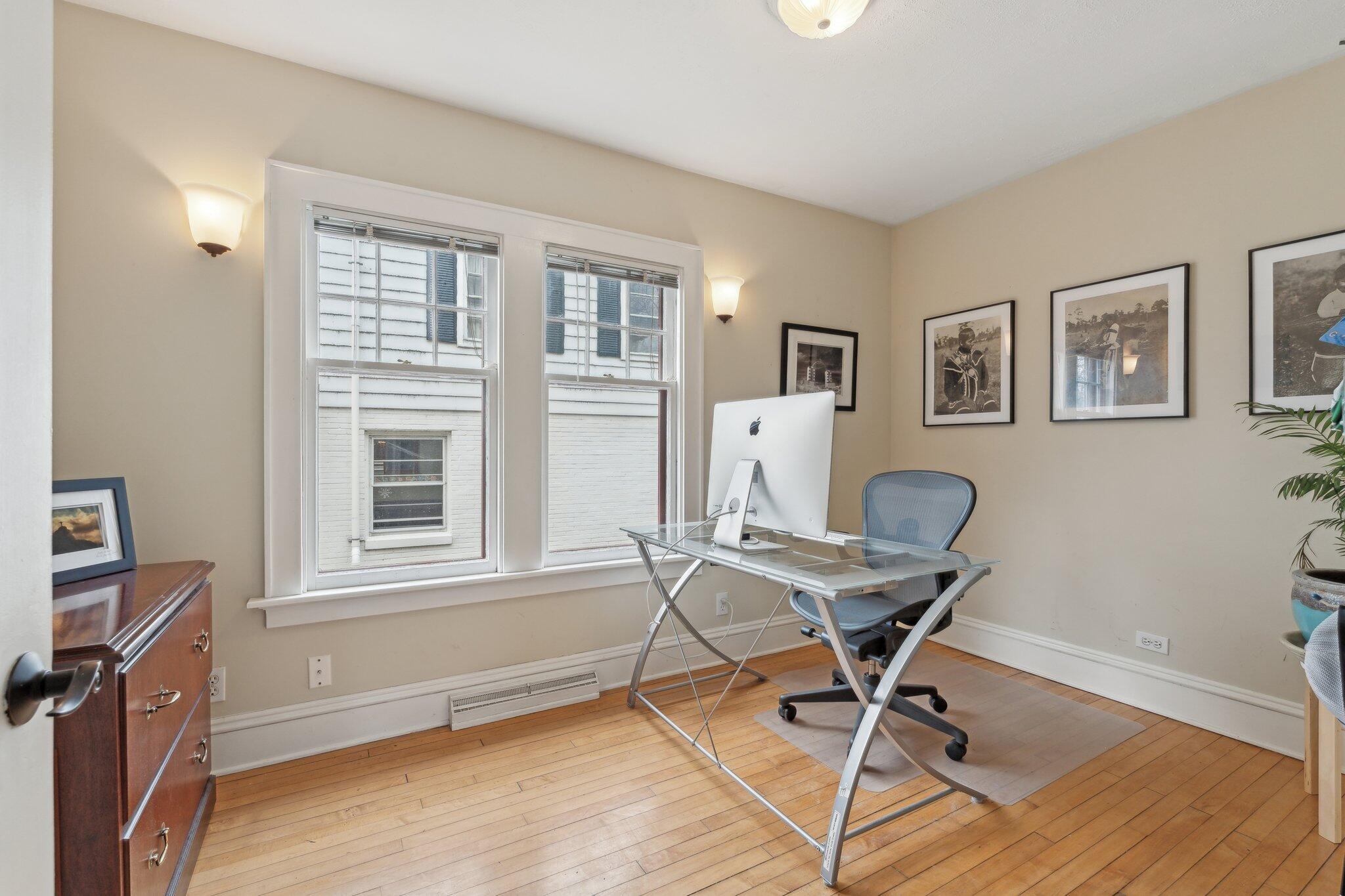415 E Day Ave