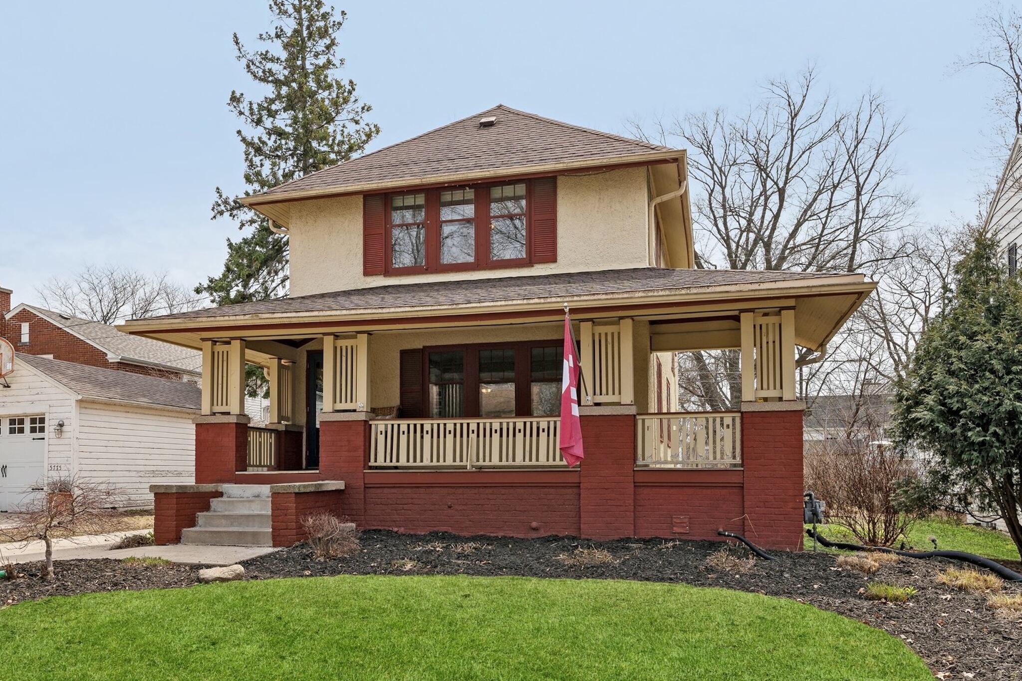 415 E Day Ave