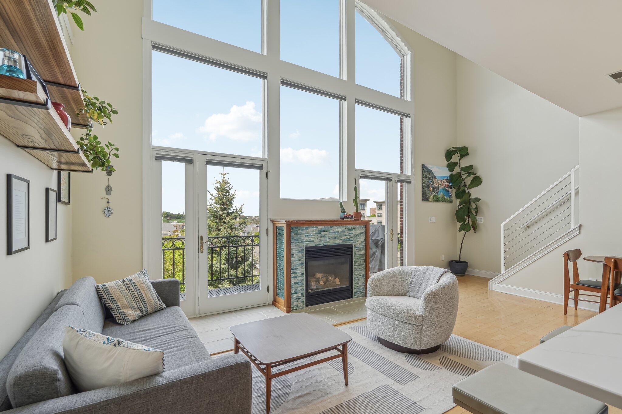 1515 N Van Buren St Unit: 507