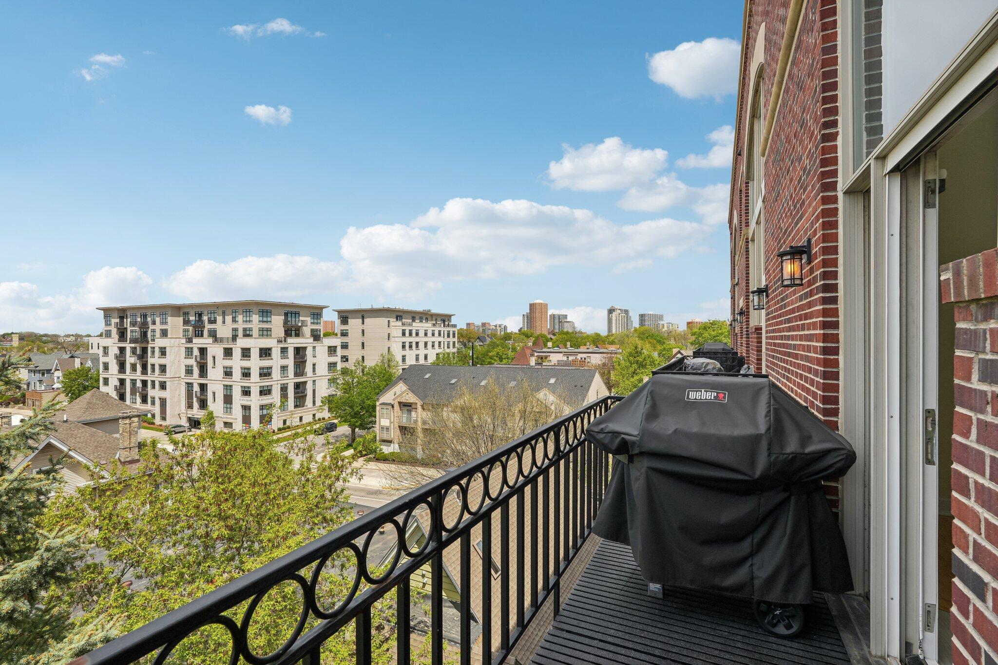 1515 N Van Buren St Unit: 507