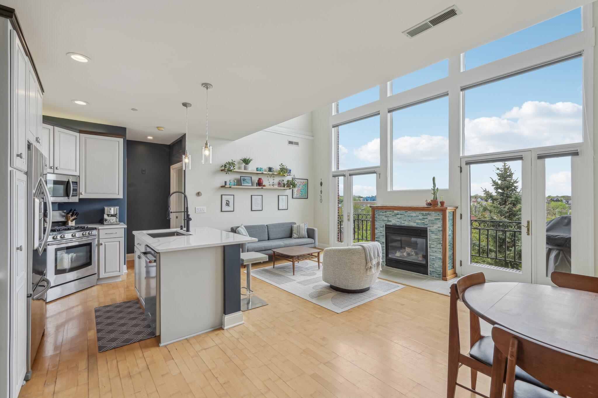1515 N Van Buren St Unit: 507