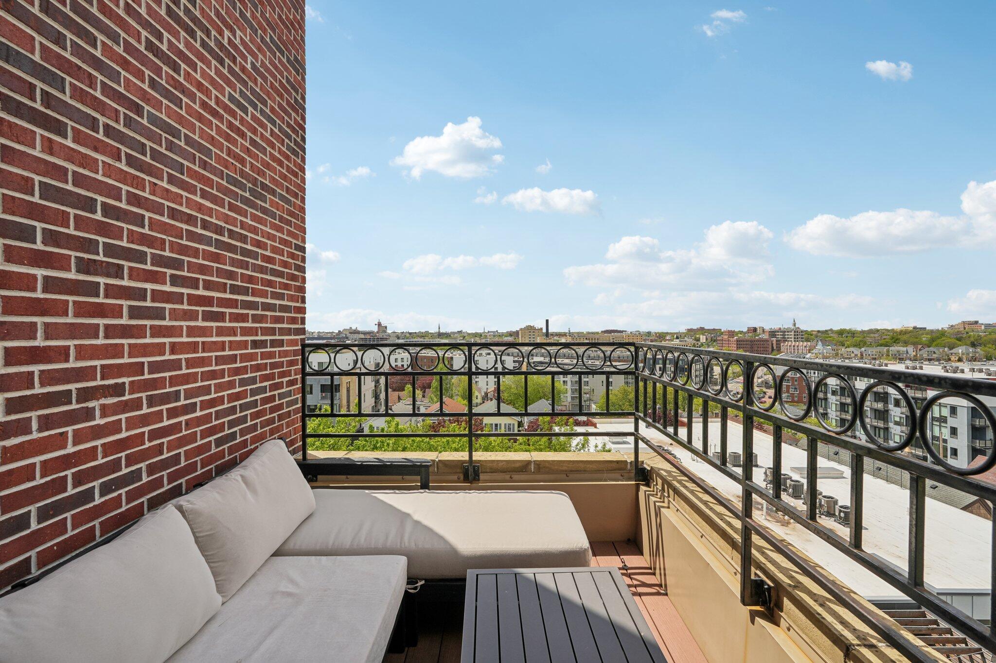 1515 N Van Buren St Unit: 507