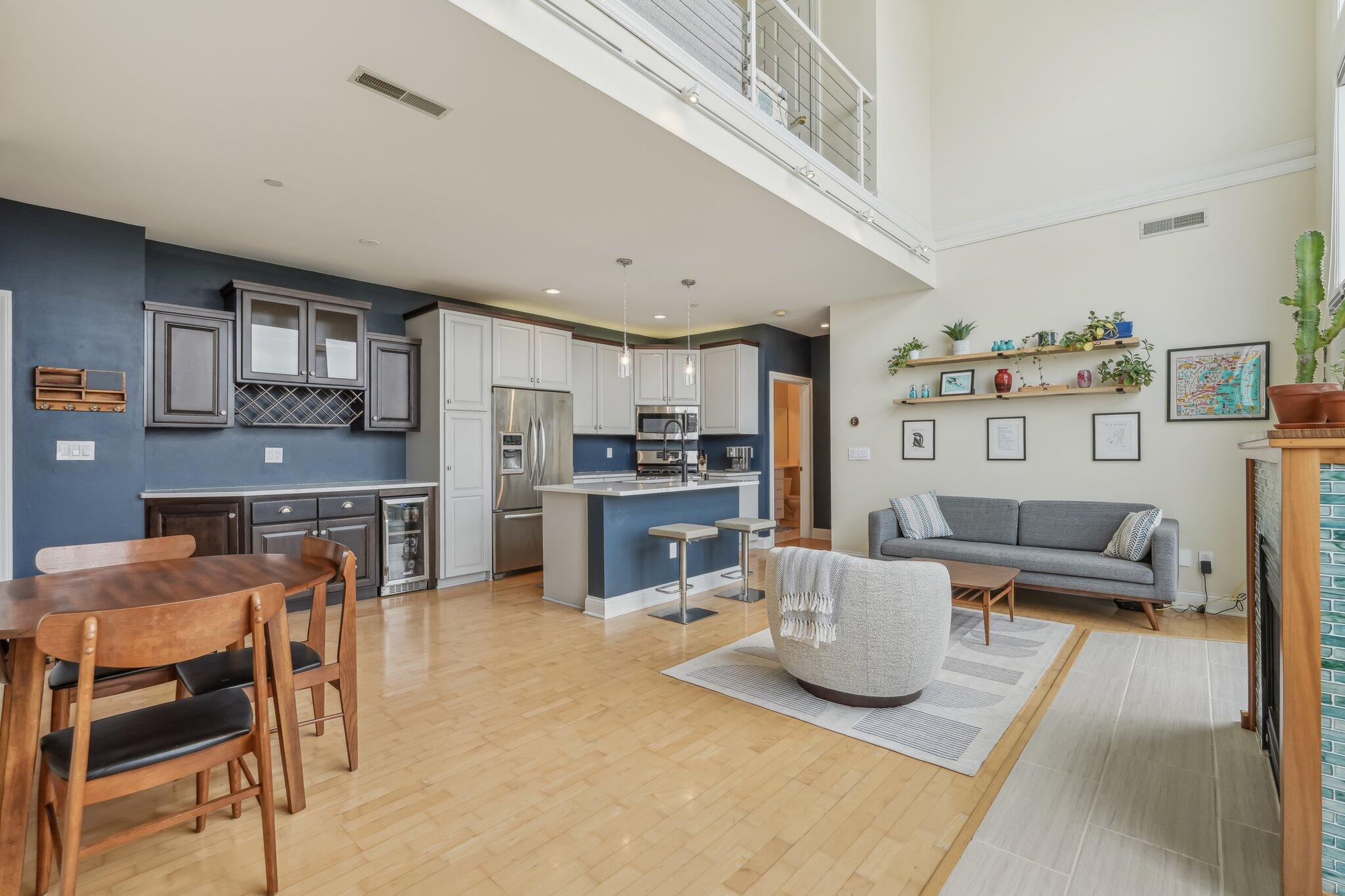 1515 N Van Buren St Unit: 507