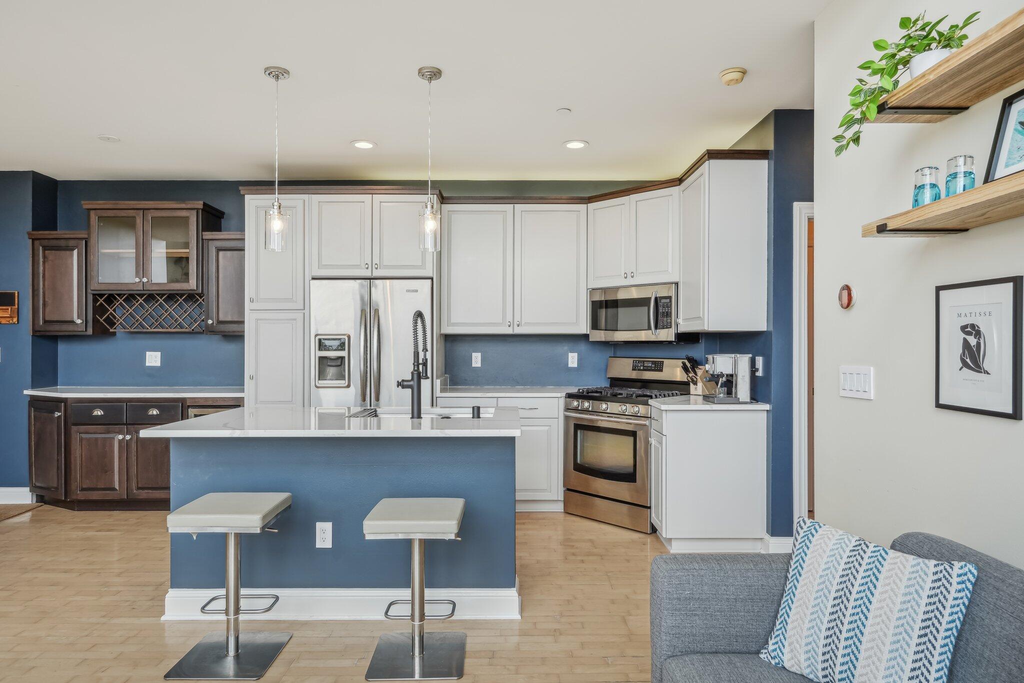 1515 N Van Buren St Unit: 507