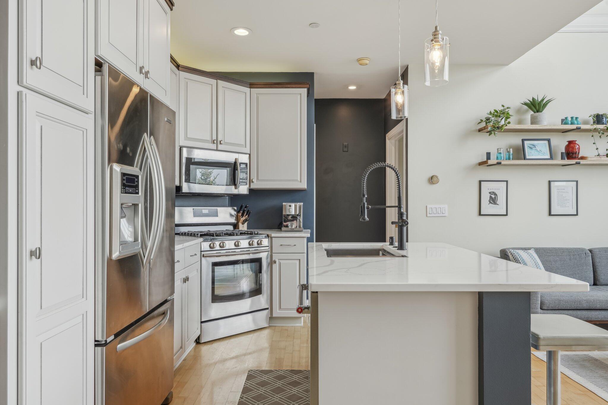 1515 N Van Buren St Unit: 507