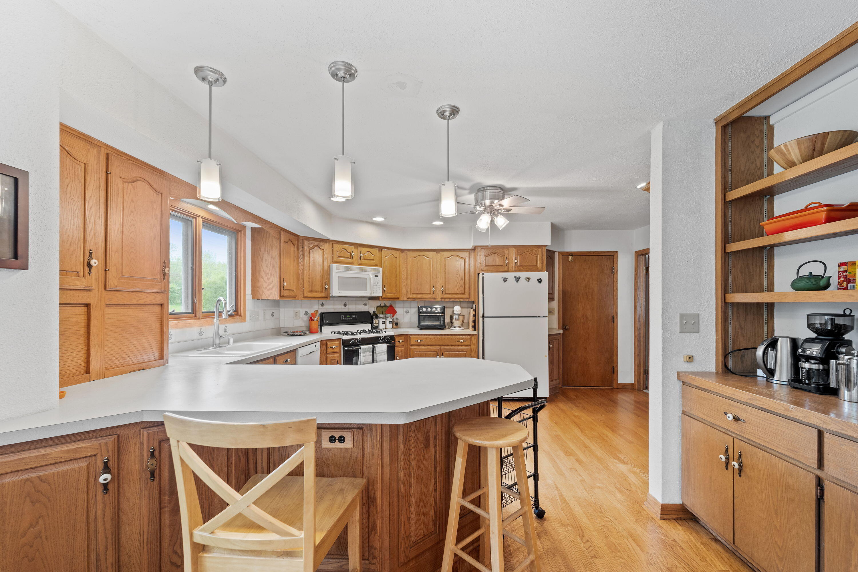 701 W Fairfield Ct