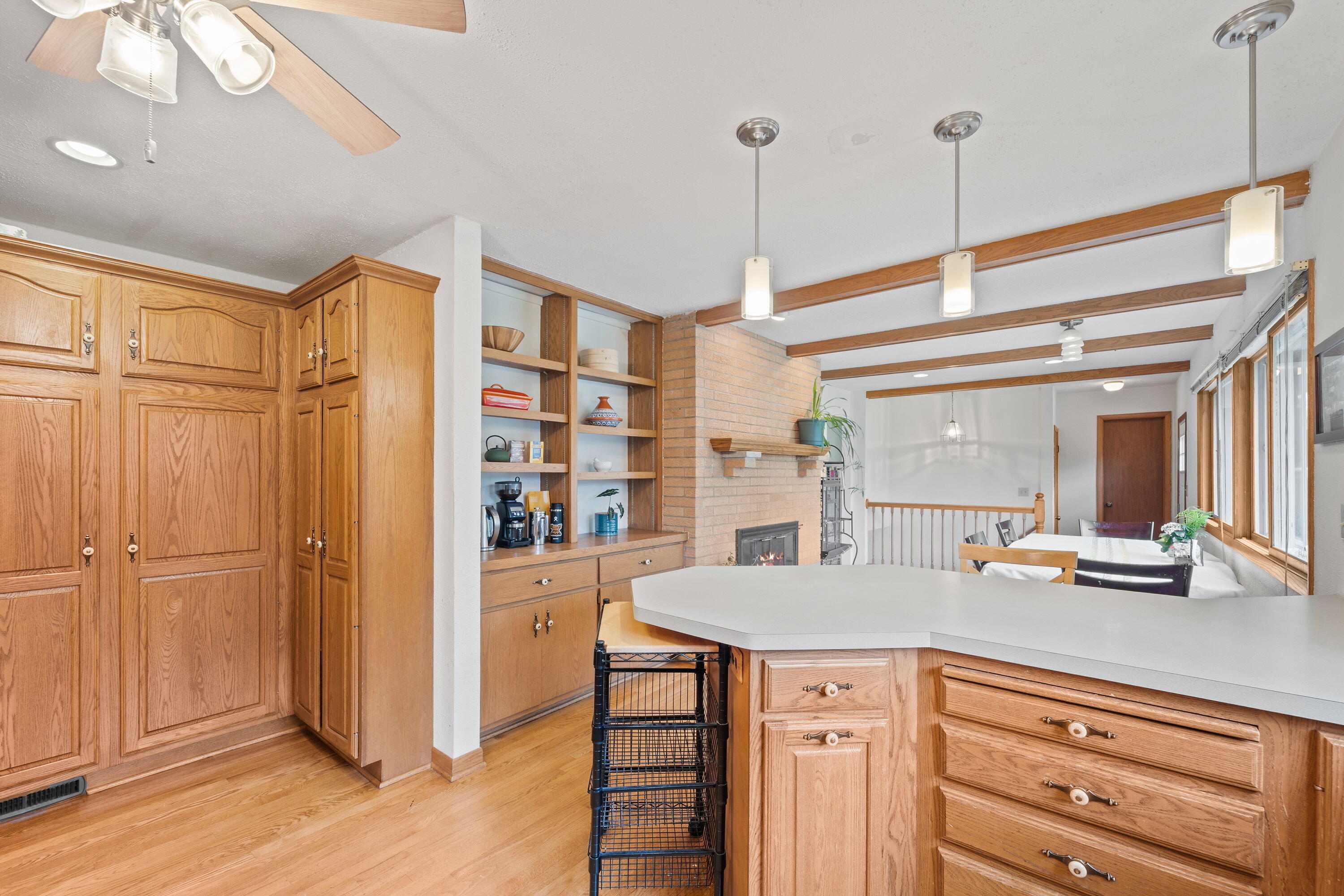 701 W Fairfield Ct