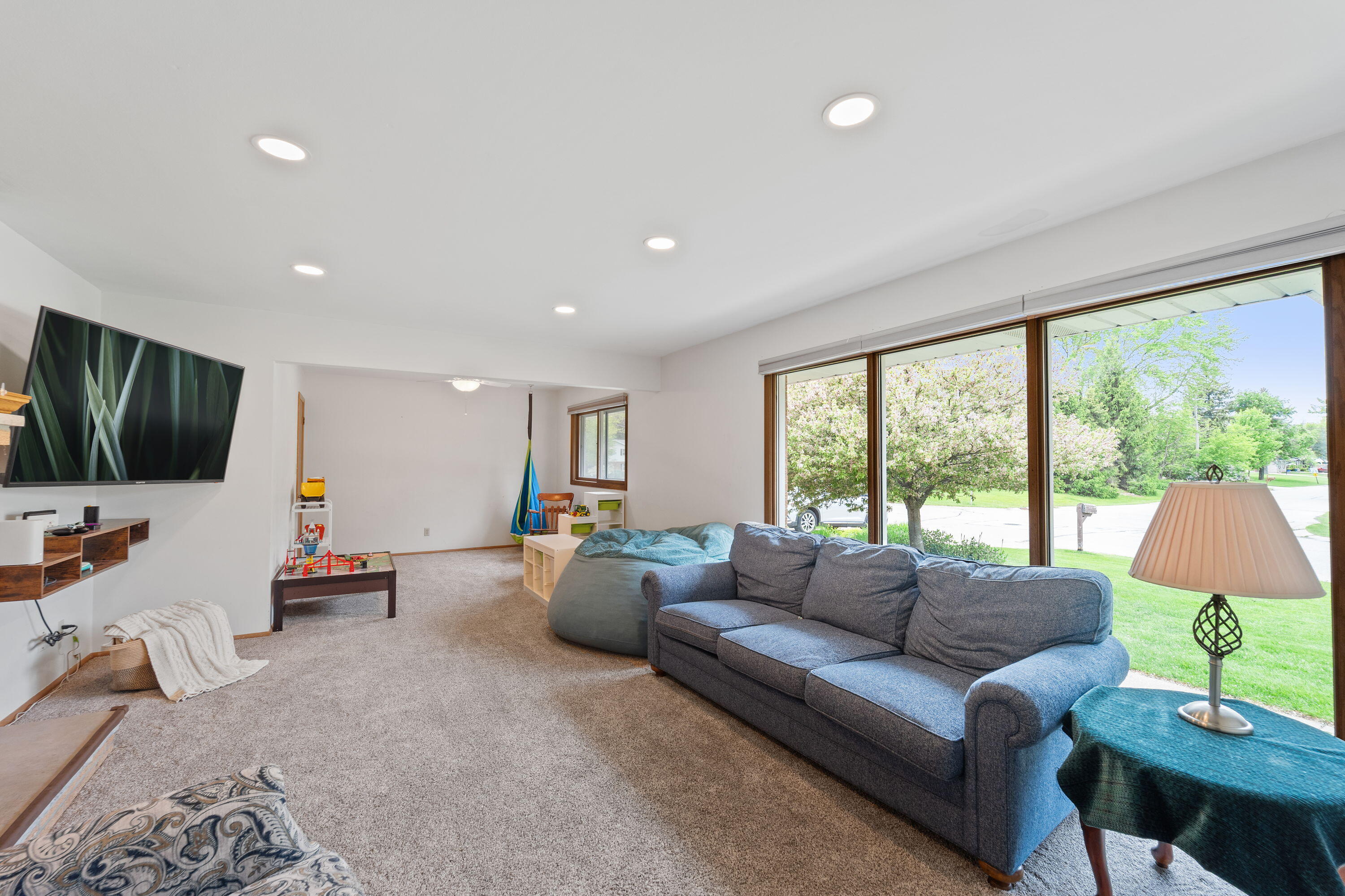 701 W Fairfield Ct