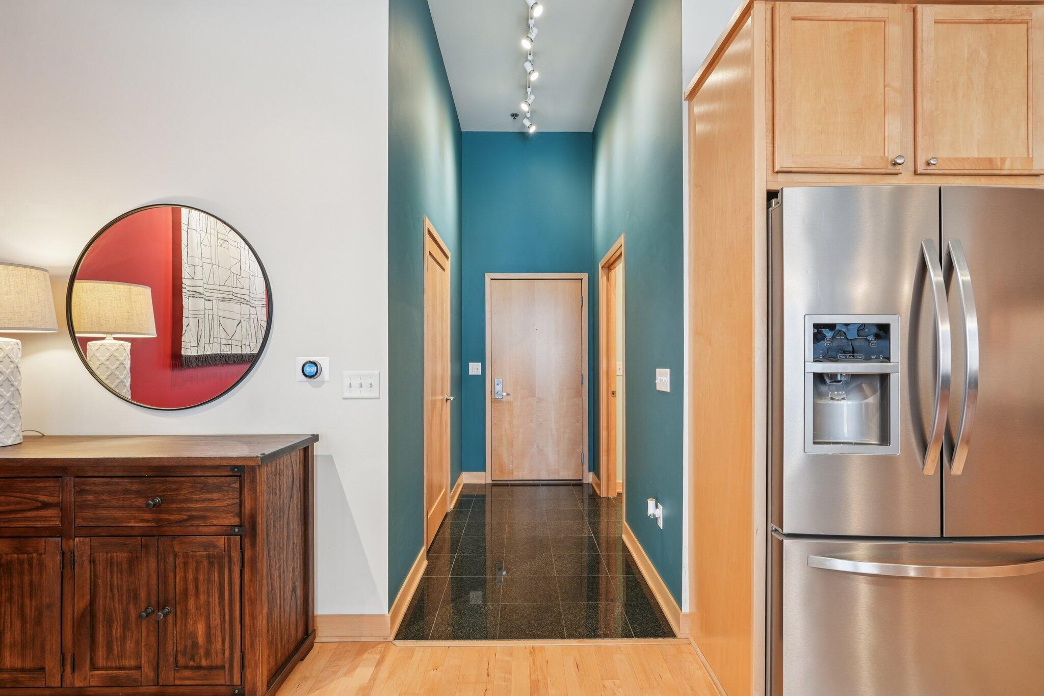 1325 N Van Buren St Unit: 306