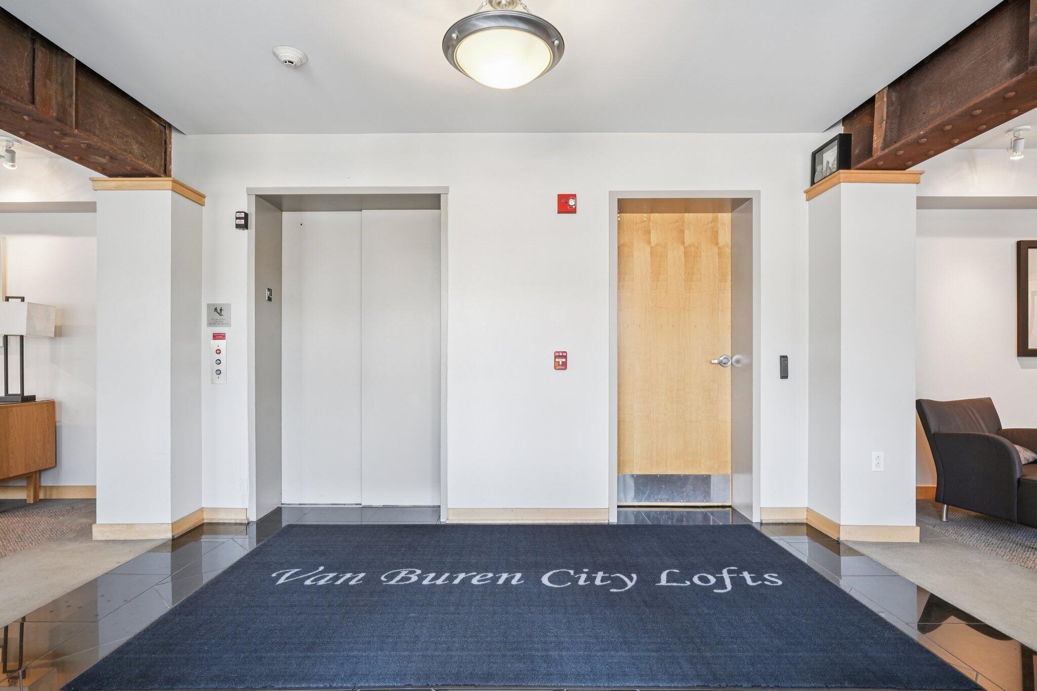 1325 N Van Buren St Unit: 306