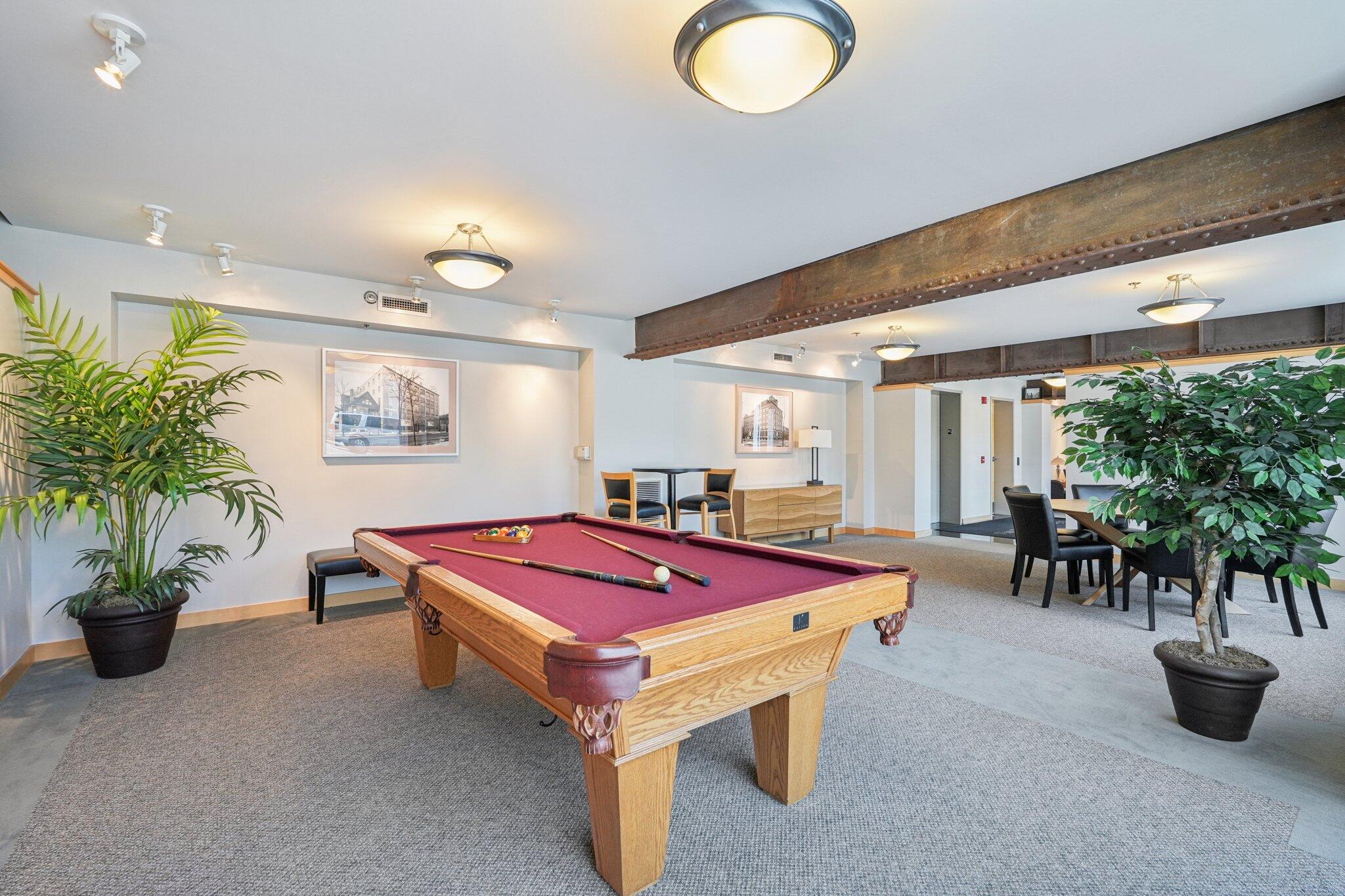 1325 N Van Buren St Unit: 306