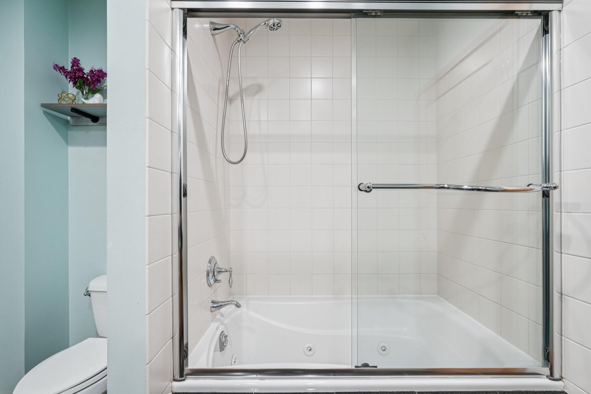 1325 N Van Buren St Unit: 306