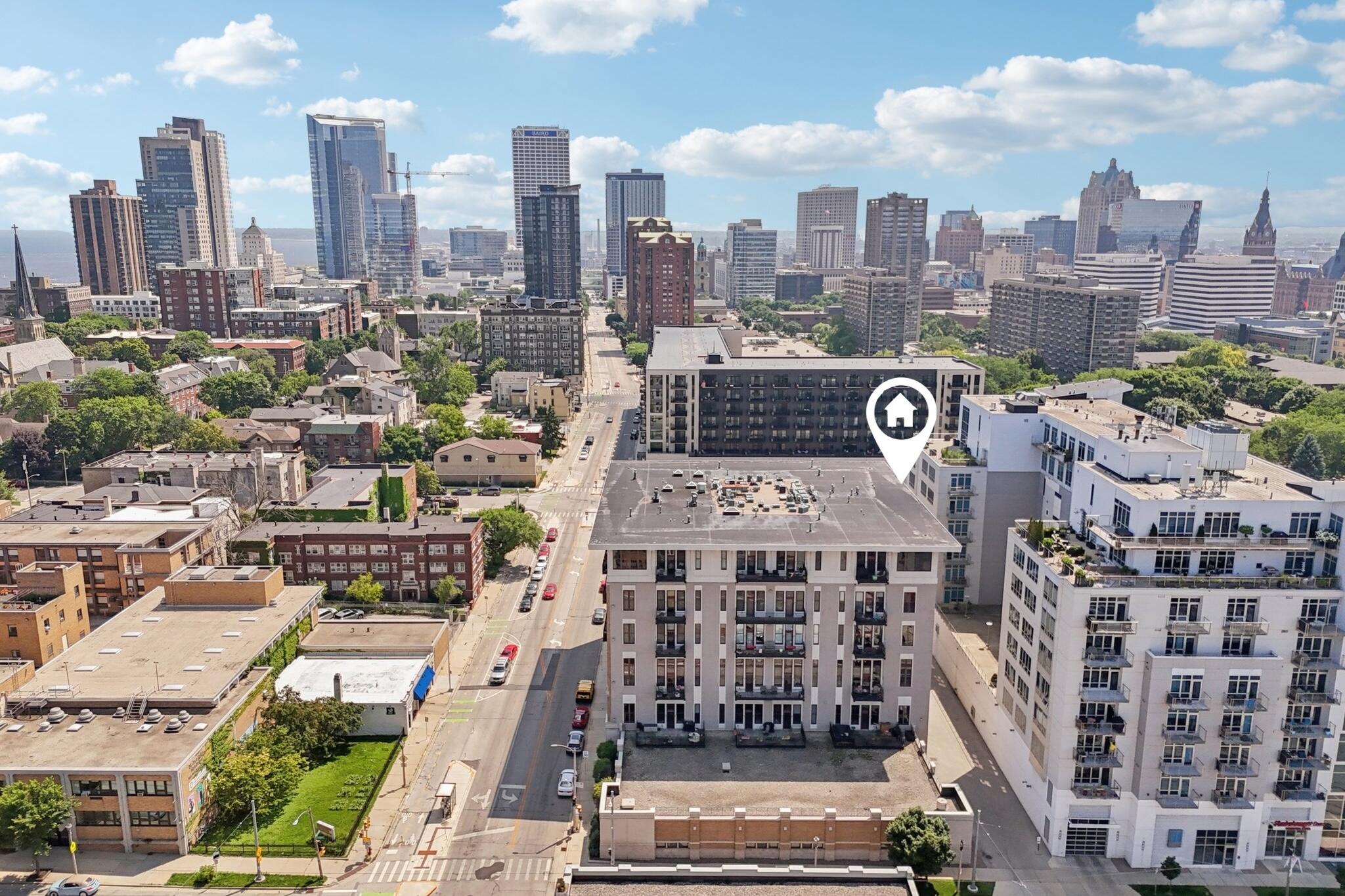 1325 N Van Buren St Unit: 306