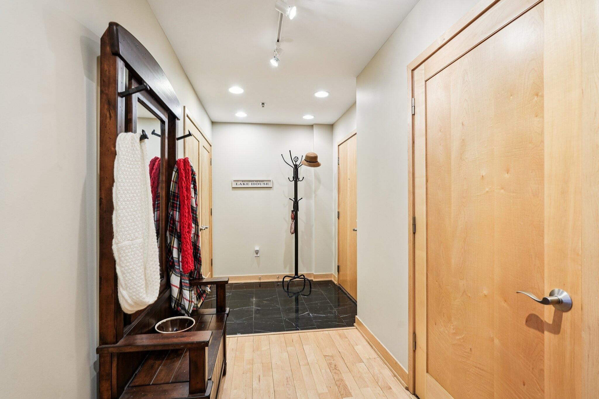 1325 N Van Buren St Unit: 402