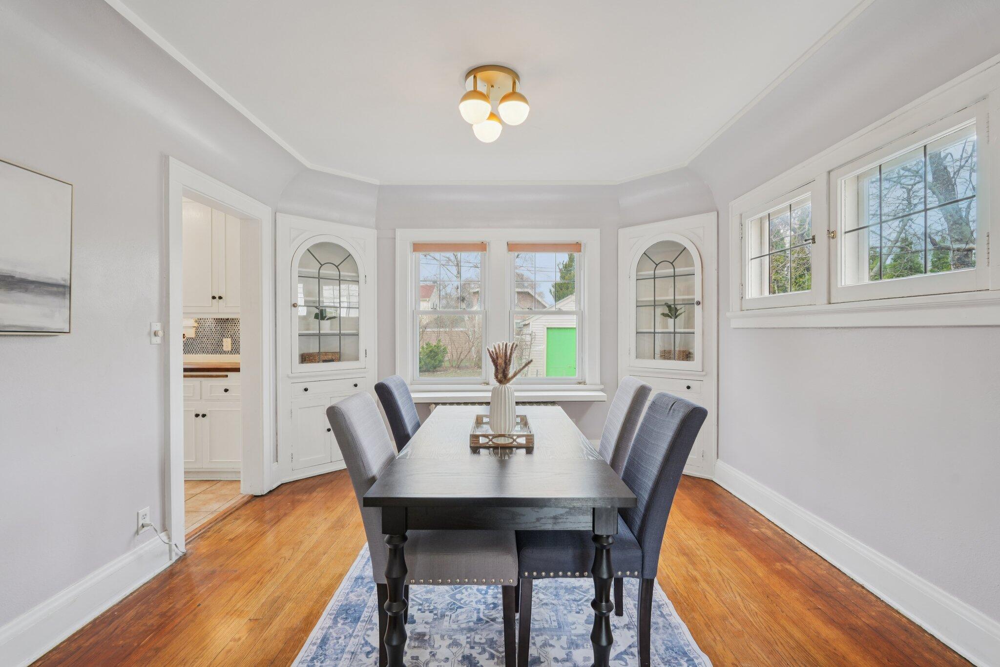 5671 N Bay Ridge Ave
