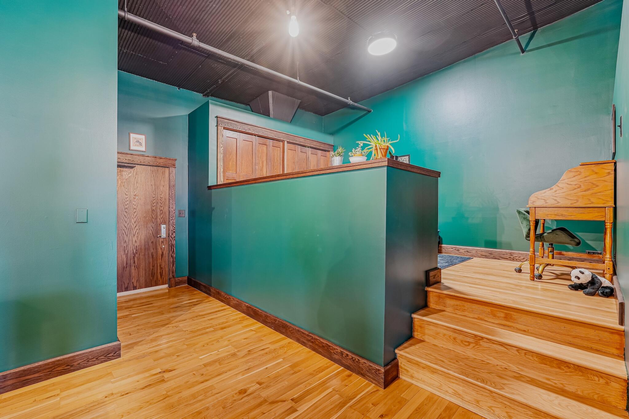 1818 N Water St Unit: 504