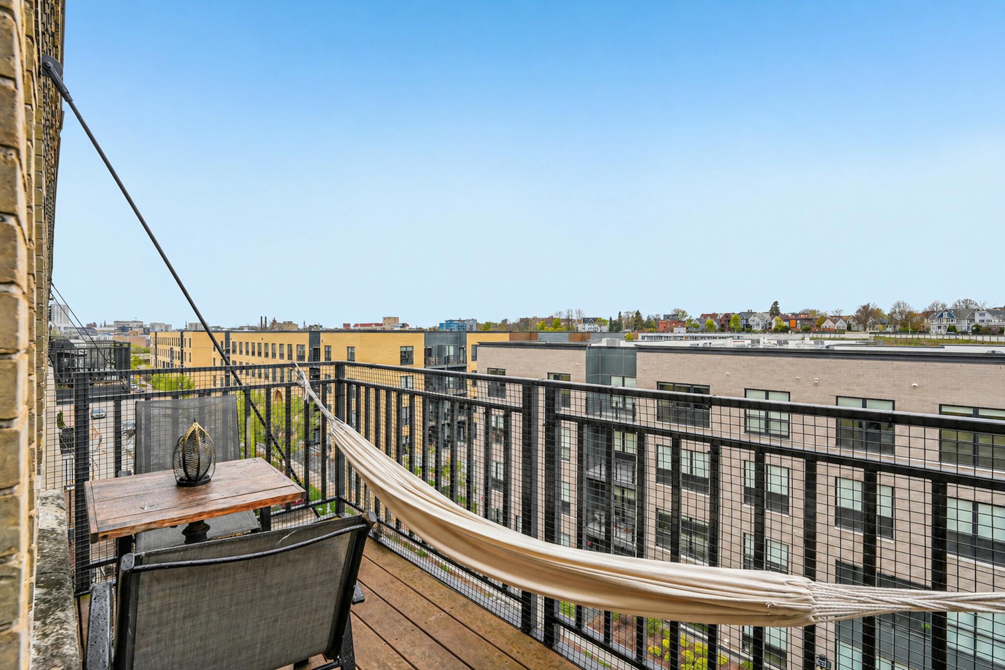 1818 N Water St Unit: 504
