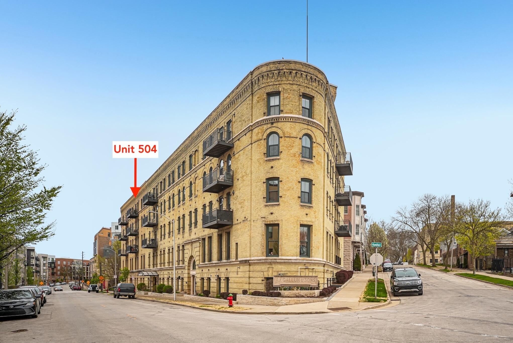 1818 N Water St Unit: 504
