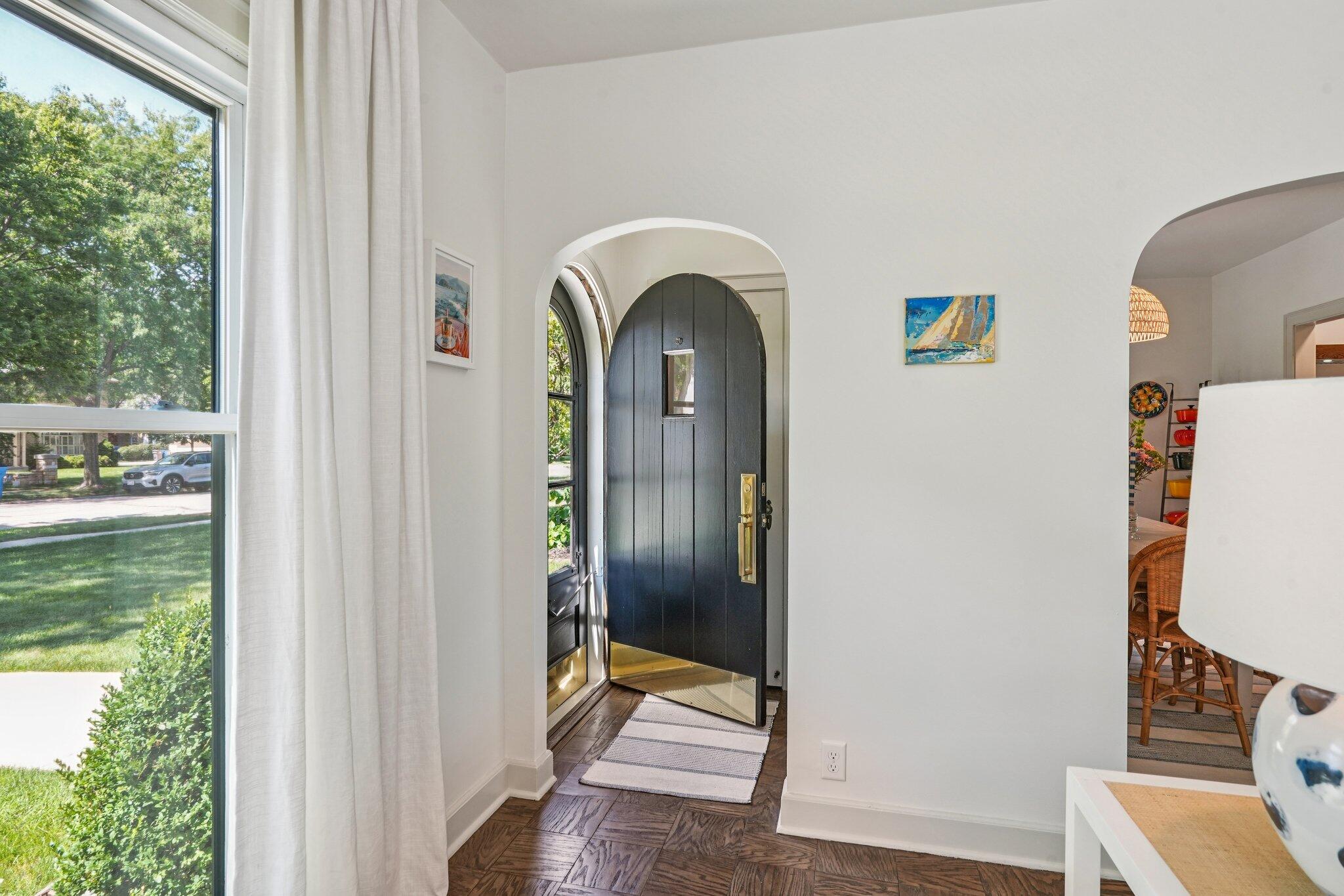 5854 N Bay Ridge Ave