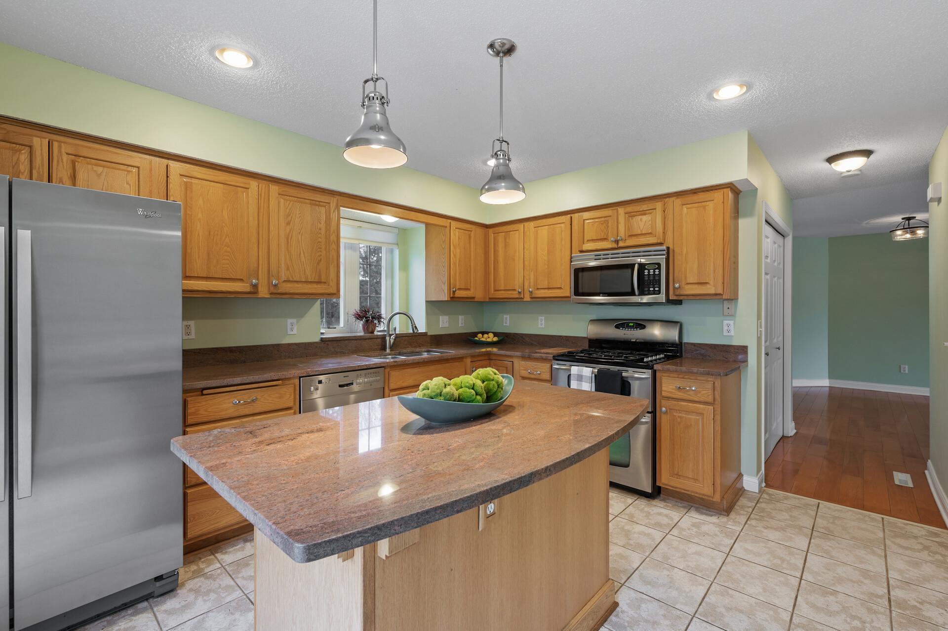 15675 25th Circle N Unit: A