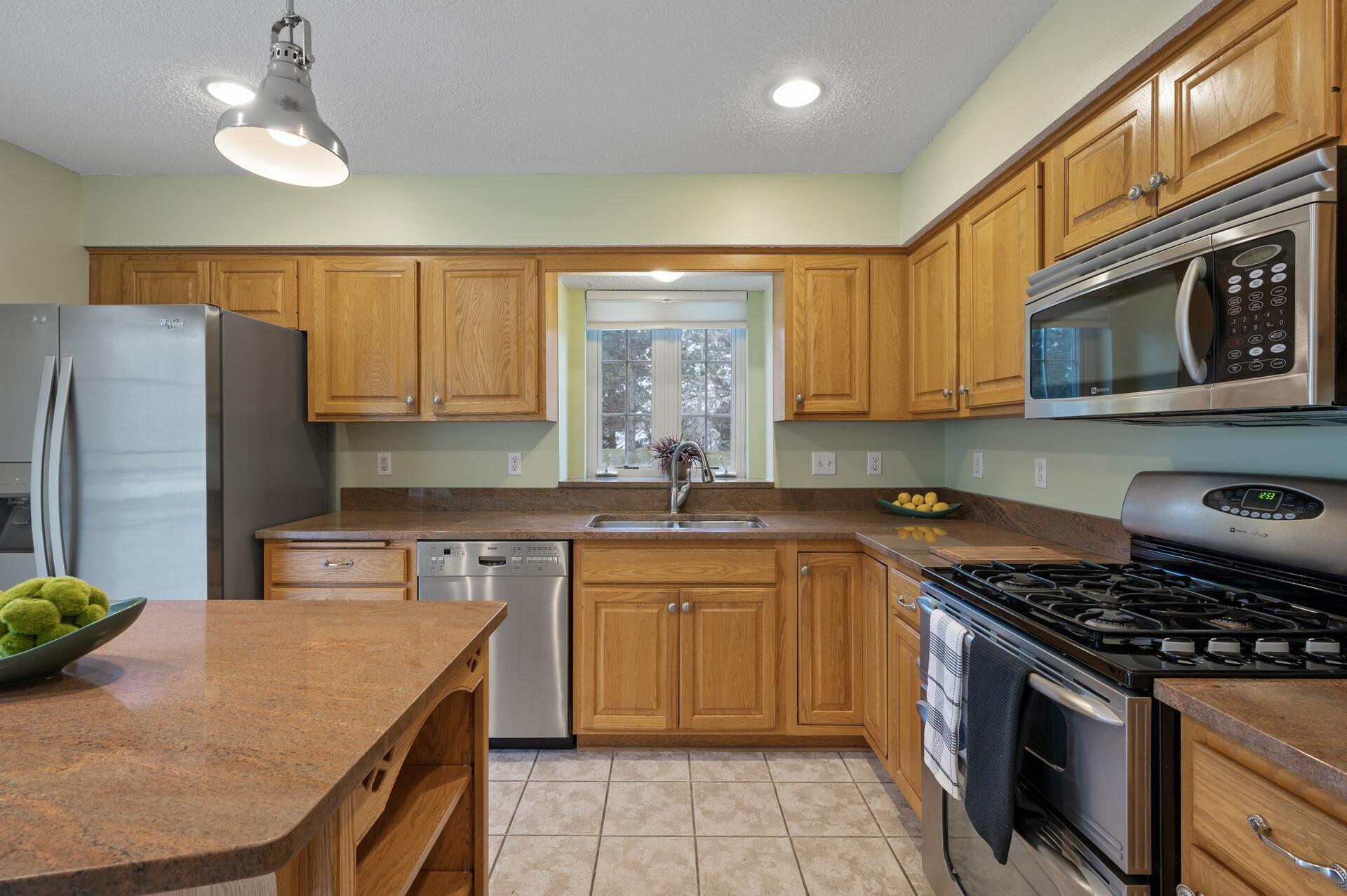 15675 25th Circle N Unit: A