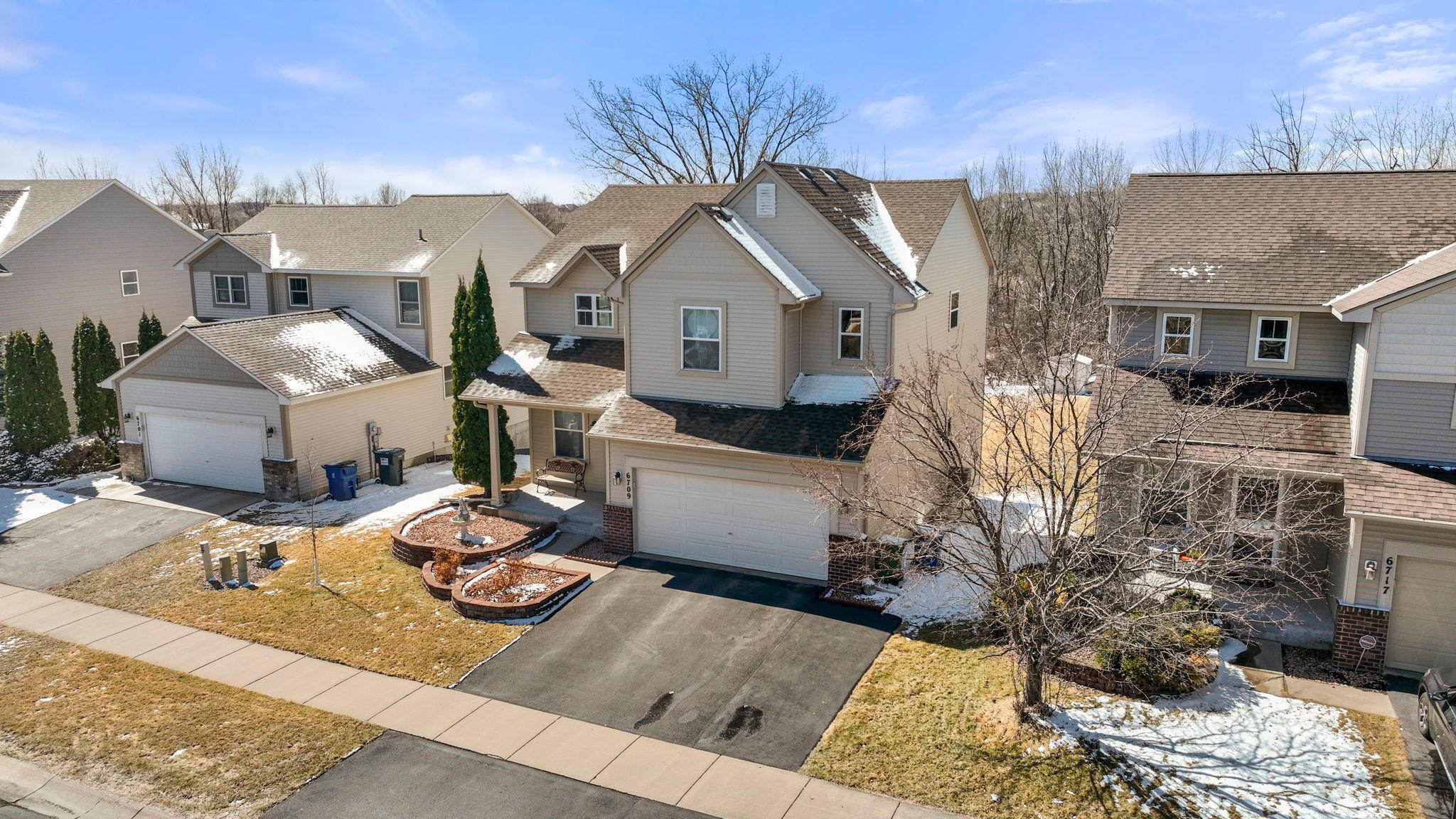 6709 Urbandale Lane N