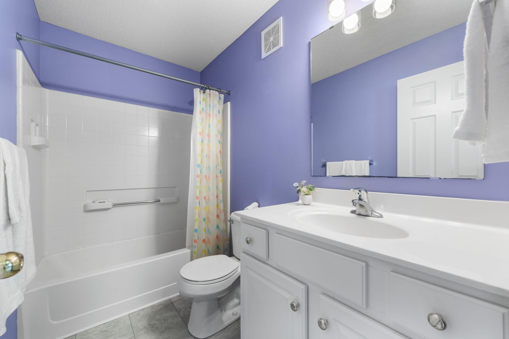 6709 Urbandale Lane N