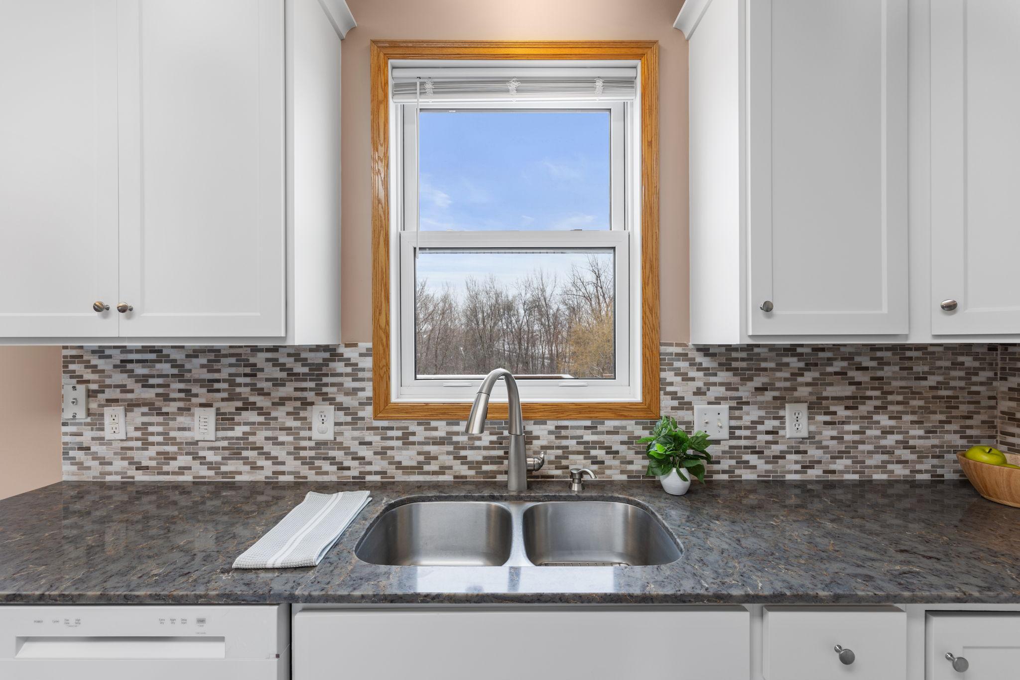 6709 Urbandale Lane N