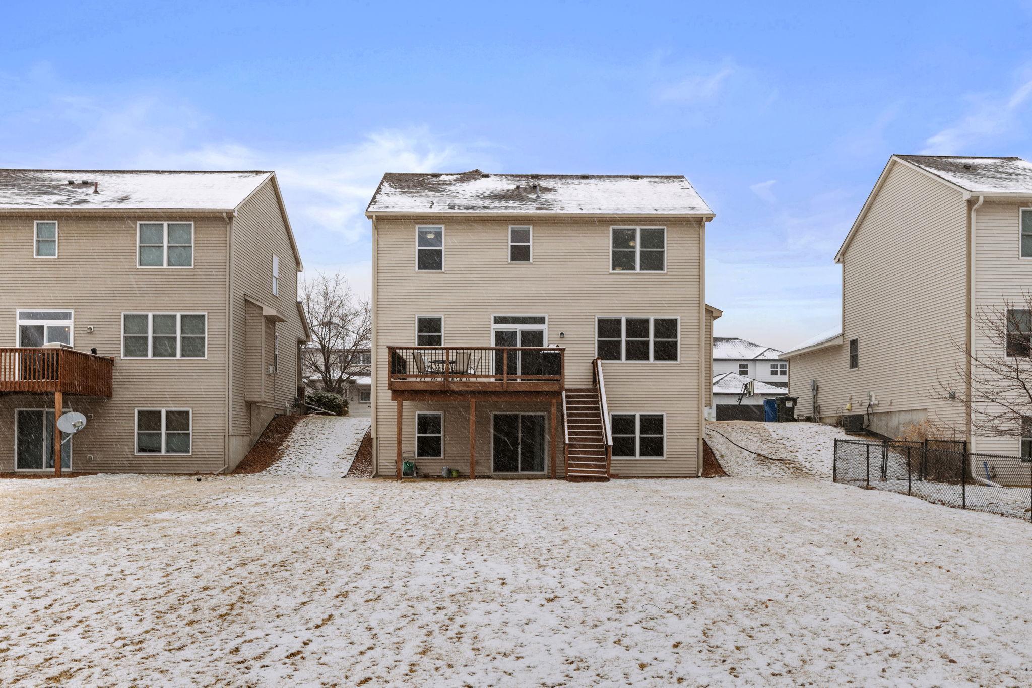 6709 Urbandale Lane N