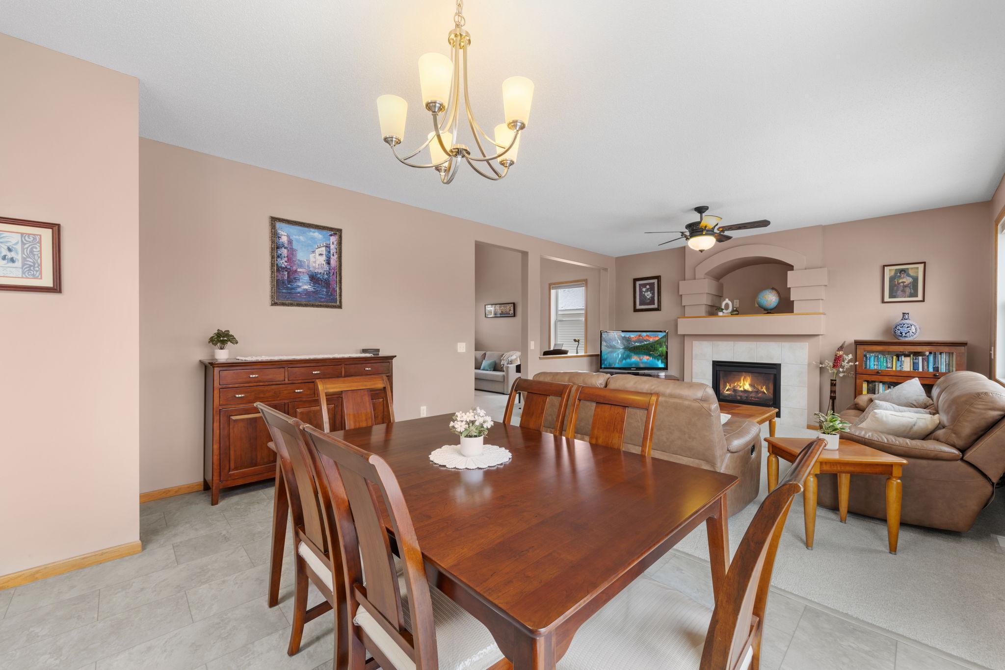 6709 Urbandale Lane N