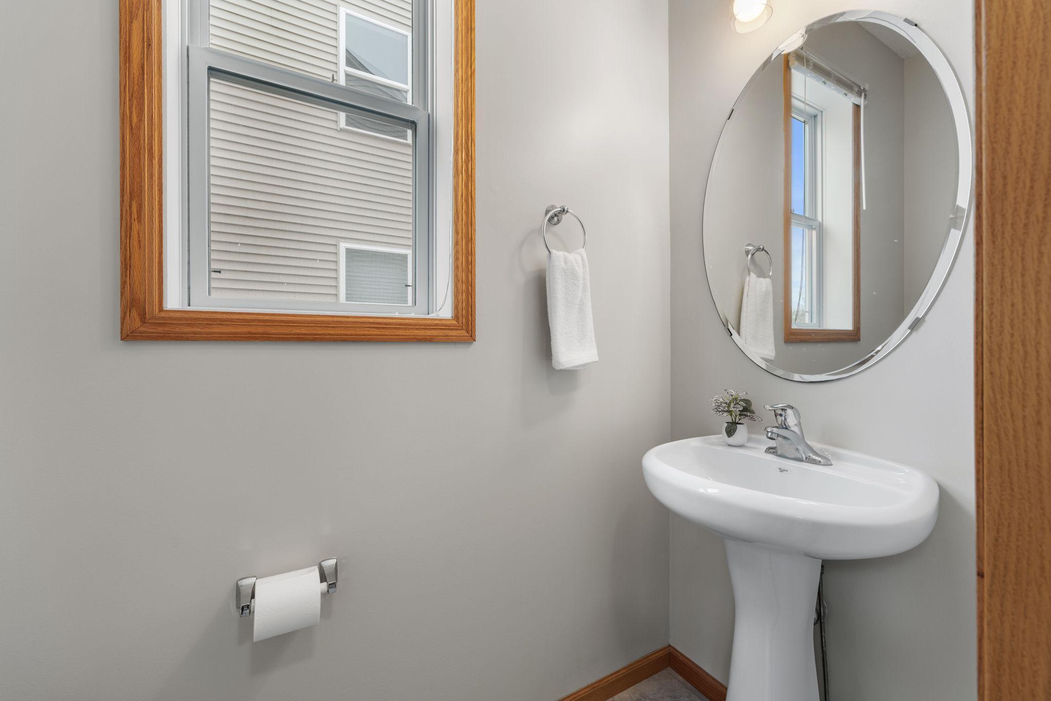 6709 Urbandale Lane N