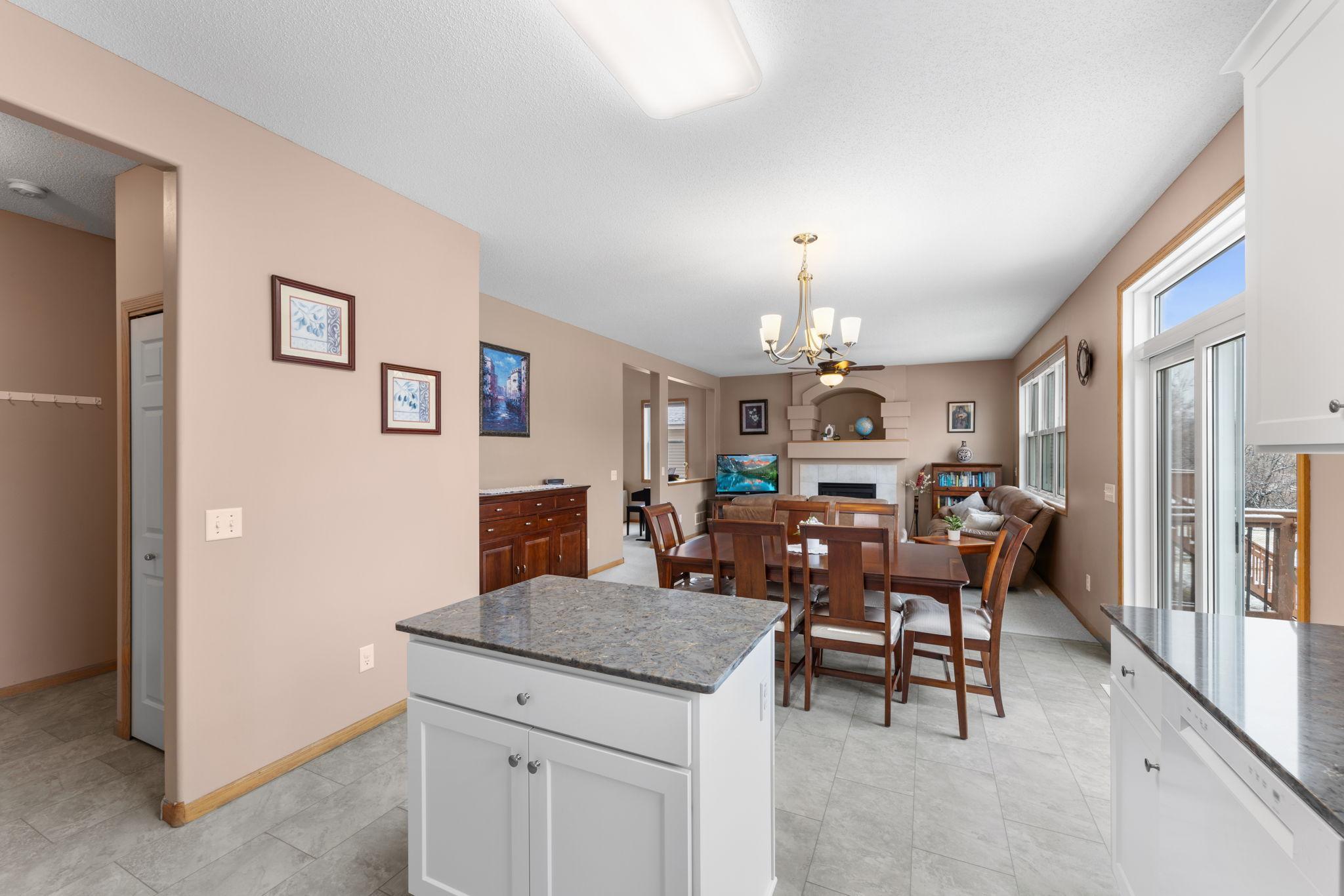 6709 Urbandale Lane N