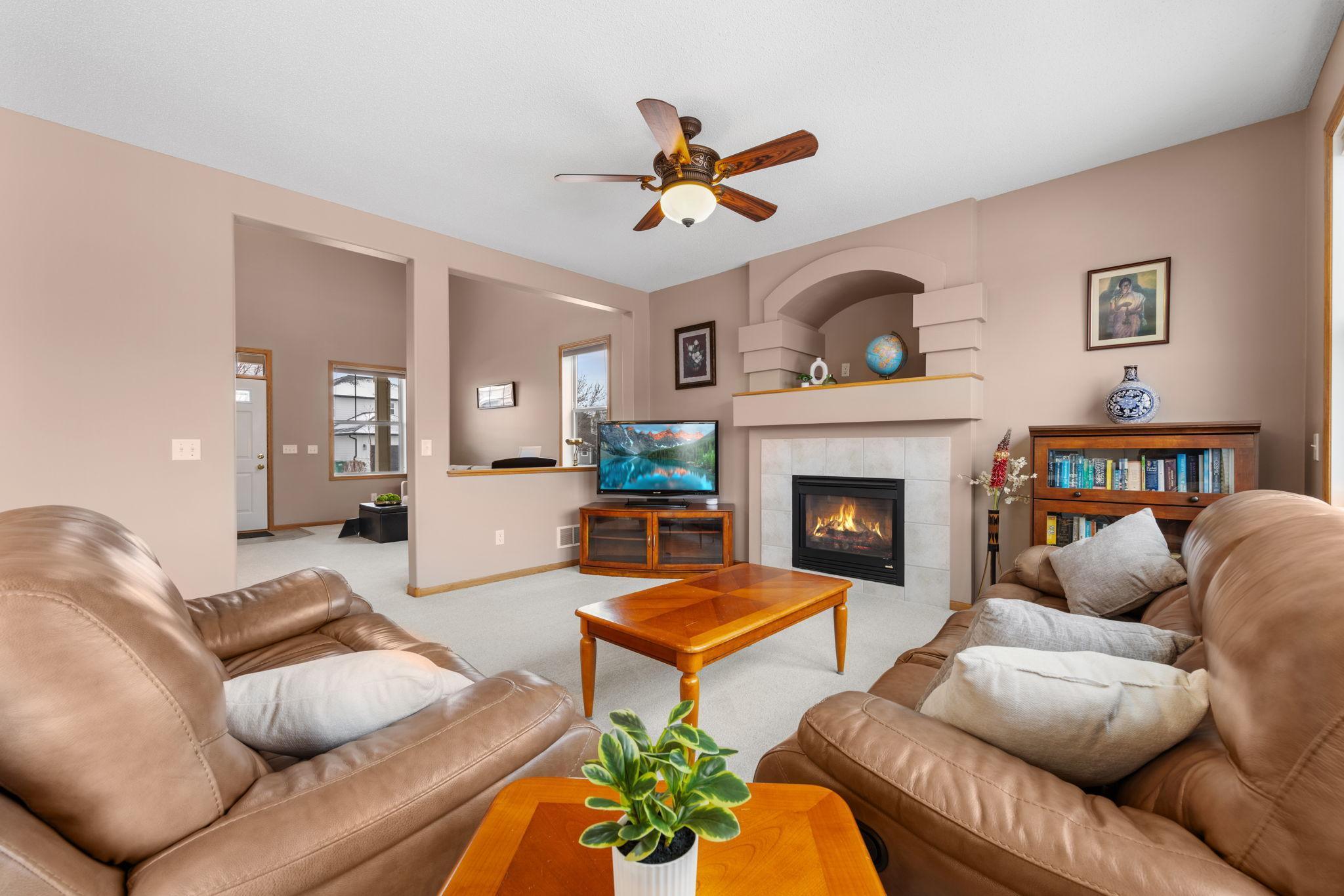 6709 Urbandale Lane N