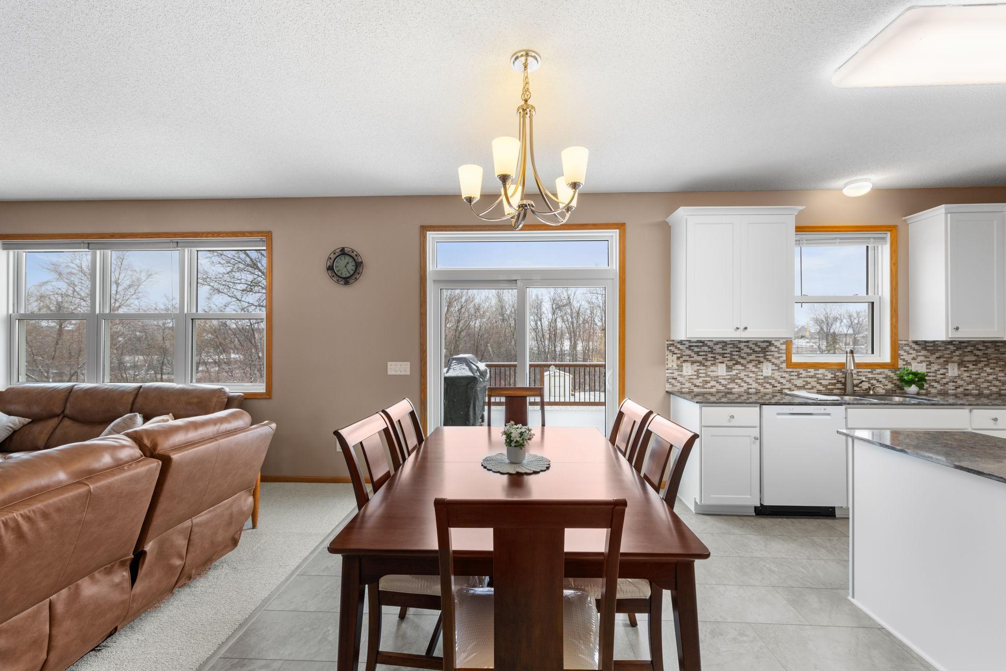 6709 Urbandale Lane N