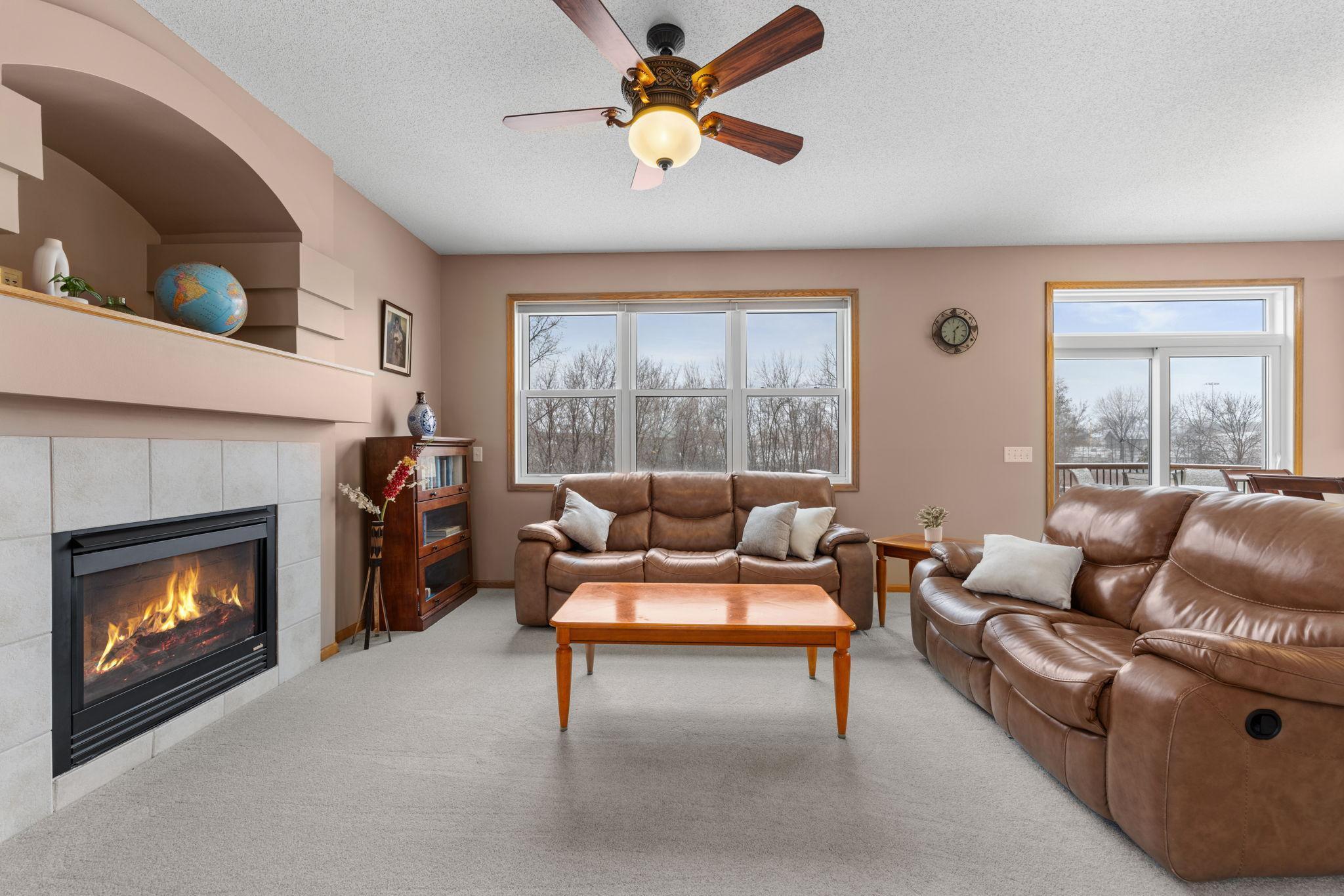 6709 Urbandale Lane N