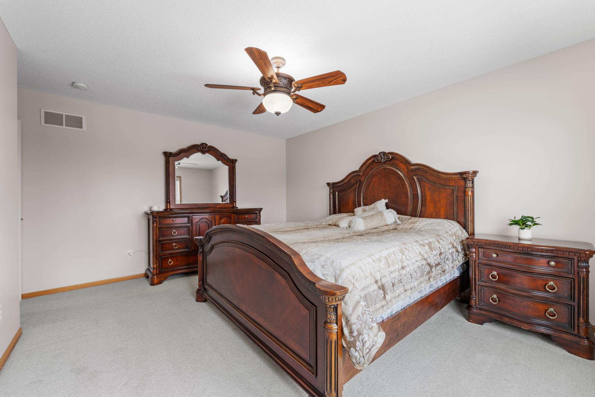 6709 Urbandale Lane N