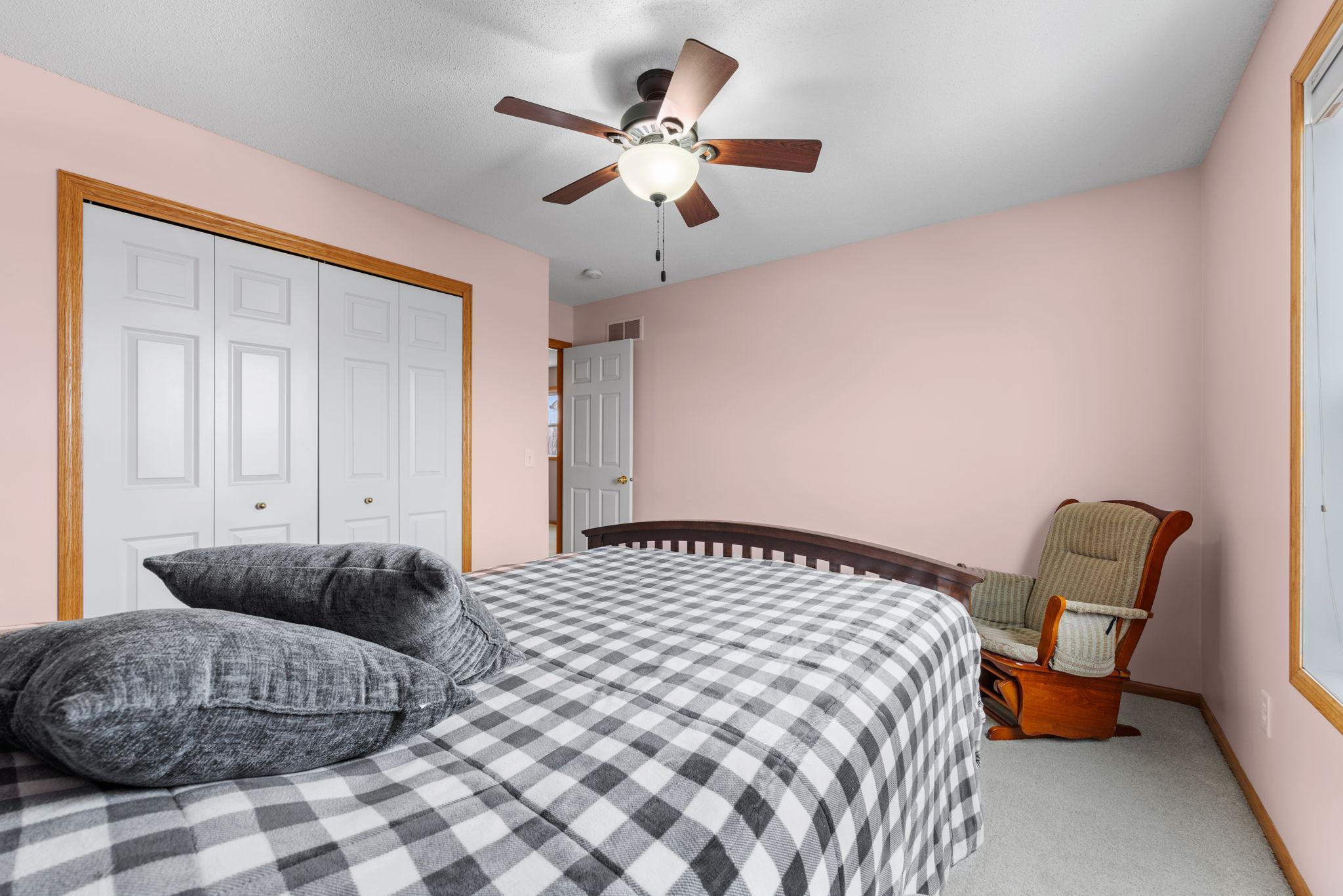 6709 Urbandale Lane N