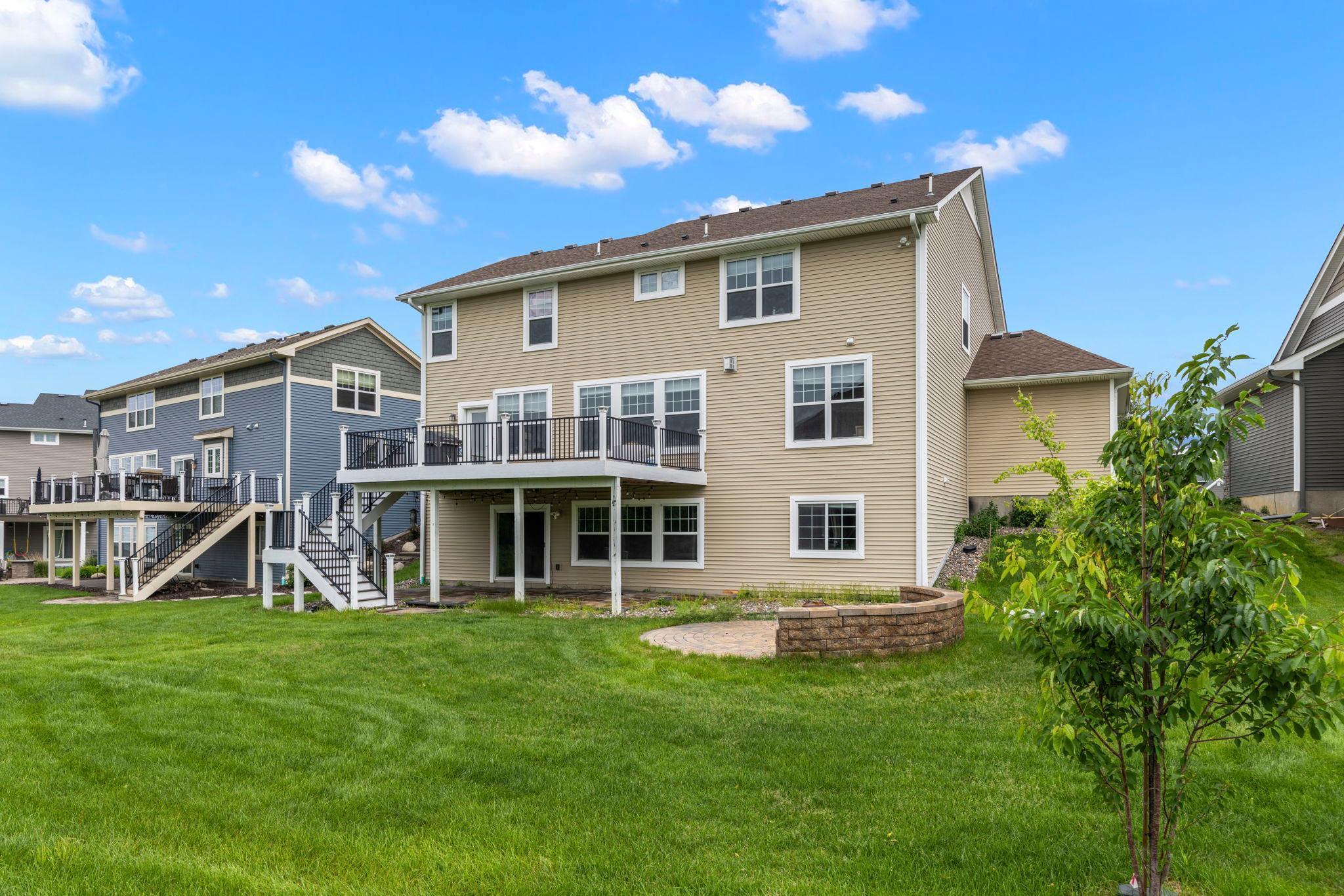 19391 Bridle Path